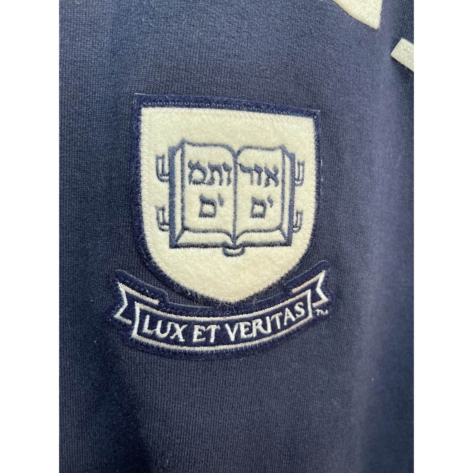 Champion VTG 90s Champion Yale University Sweatshirt Embroidered Medi Size US M / EU 48-50 / 2 - 3 Thumbnail
