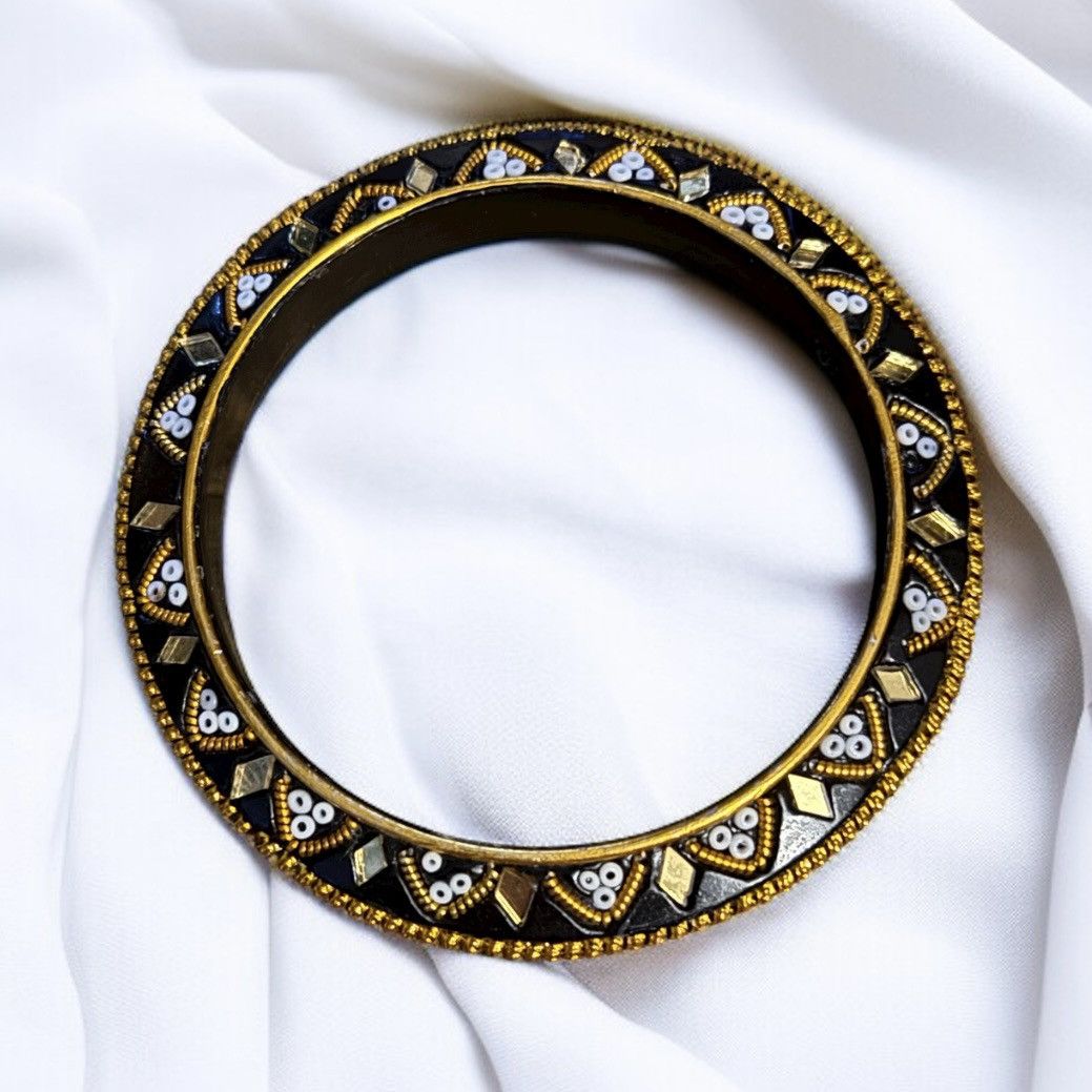 Vintage Vintage India beaded saucer bangle bracelet Size ONE SIZE - 1 Thumbnail