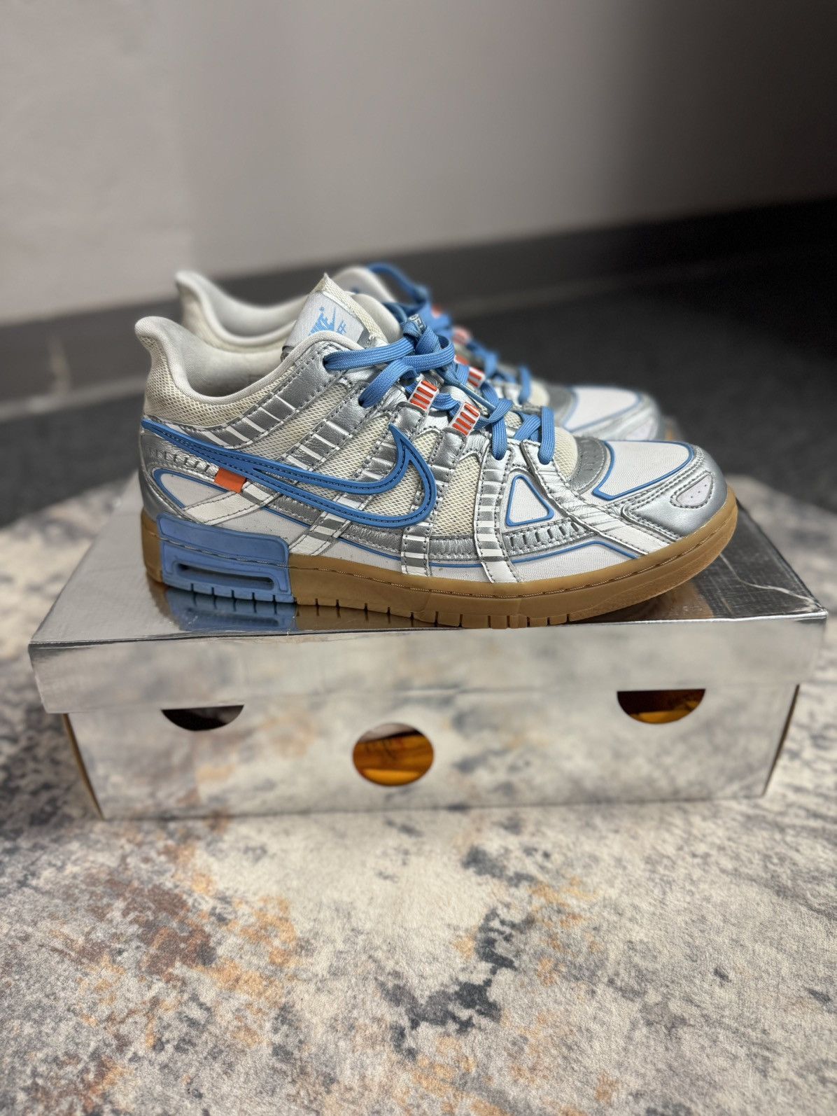 Nike Air Rubber Dunk Unc Off White
