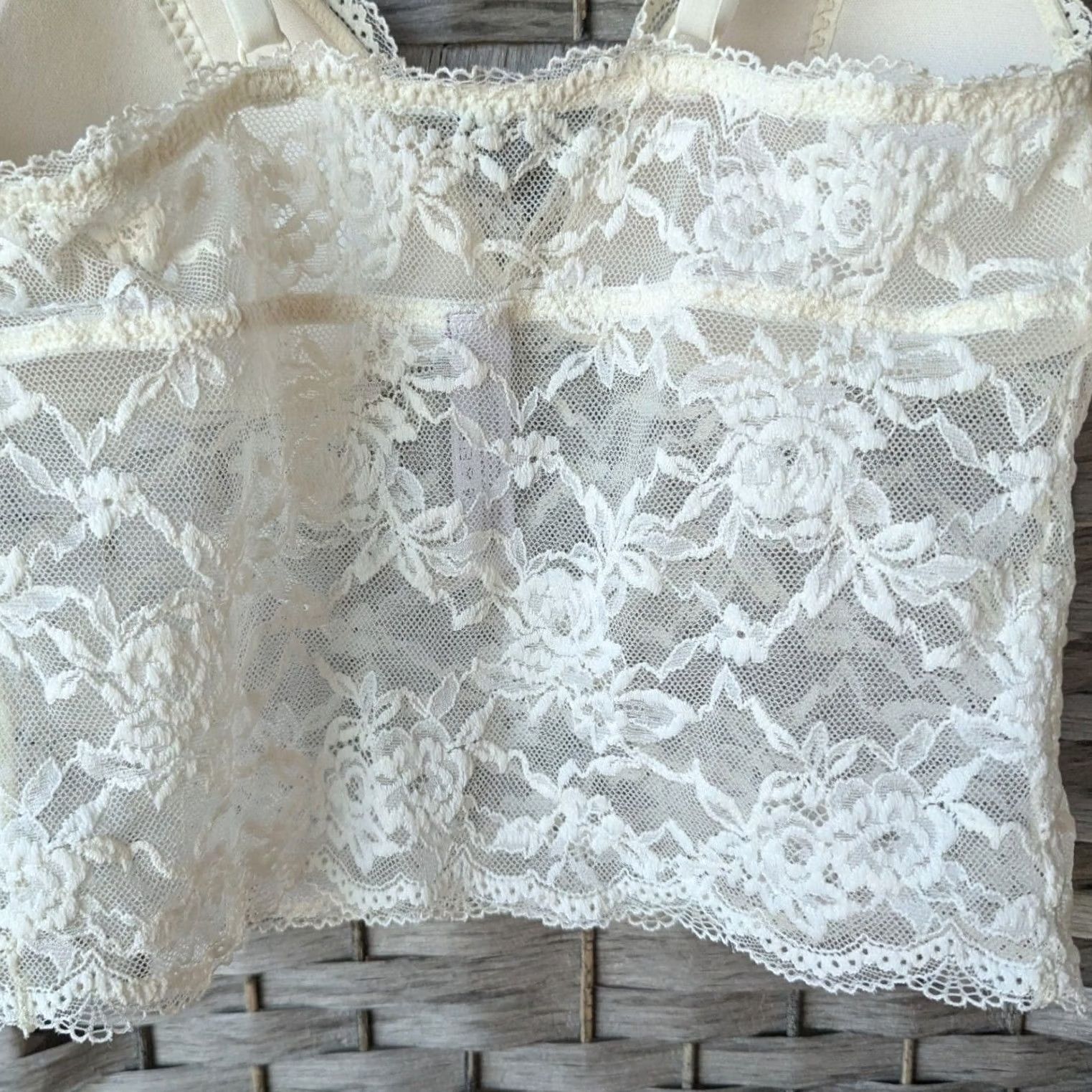 Vintage Adore Me Camisole Top Ivory Floral Sheer V-Neck Womens S Coquette Bridal Size S / US 4 / IT 40 - 4 Thumbnail