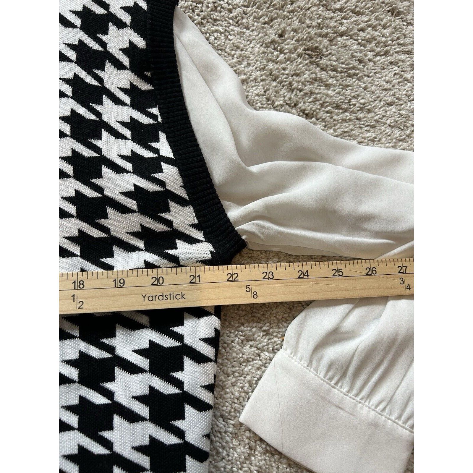 Other Adrianna Papell Top V-neck Sweater Vest Shirt Women's Hound Size L / US 10 / IT 46 - 8 Thumbnail