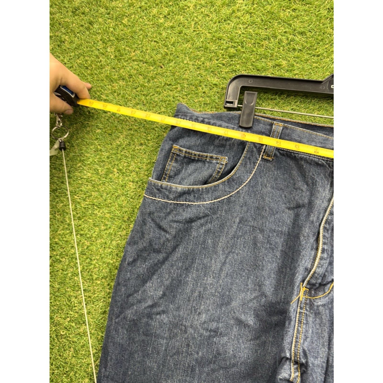 Vintage VINTAGE Helix Jeans Men 44x34 Slim Straight Cotton Denim Blue Baggy Punk Grunge 90s Buckle/Logo Accents Mens Size US 44 / EU 60 - 3 Thumbnail