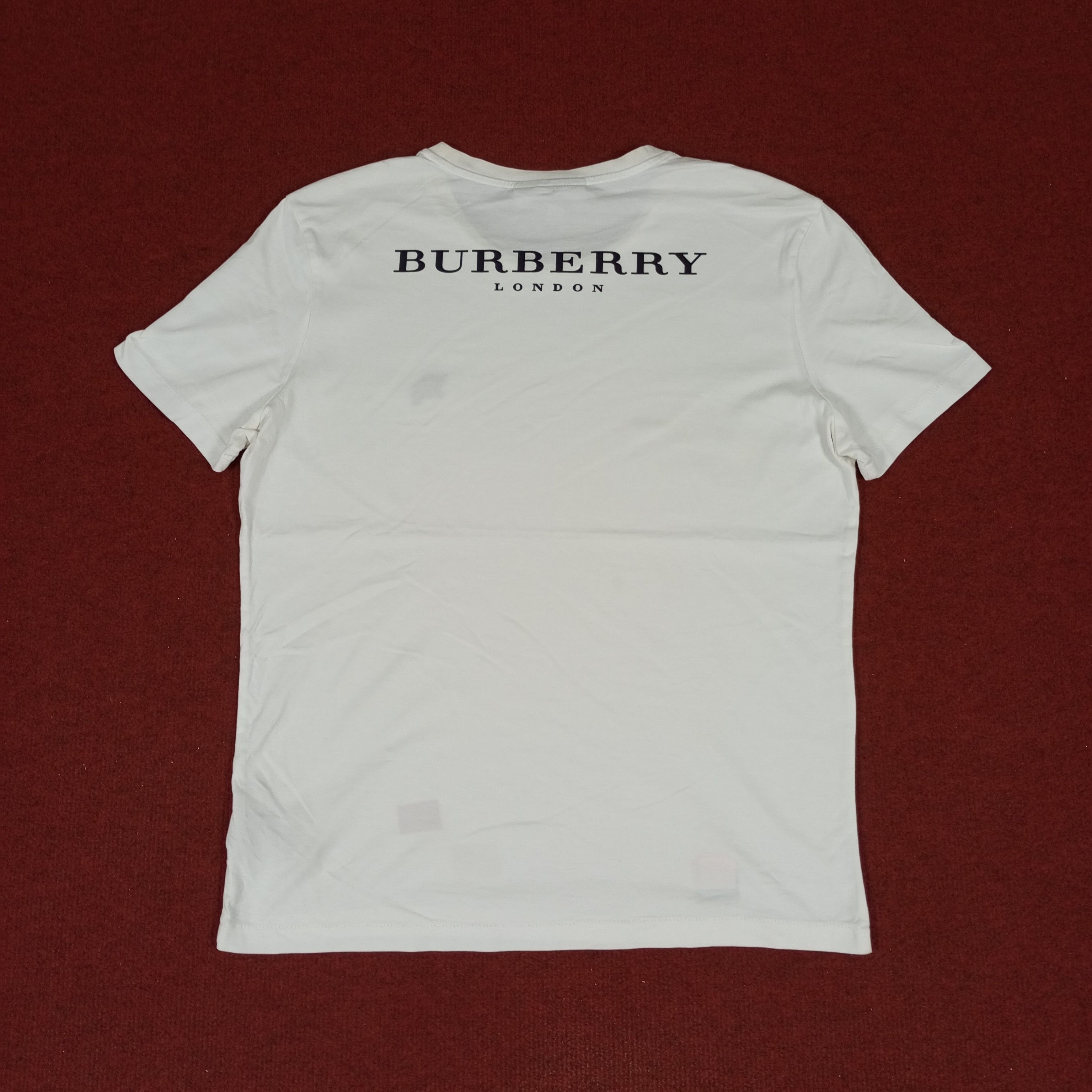Burberry Burberry London England Small Logo Design Custom Art Tshirt Size US M / EU 48-50 / 2 - 1 Thumbnail
