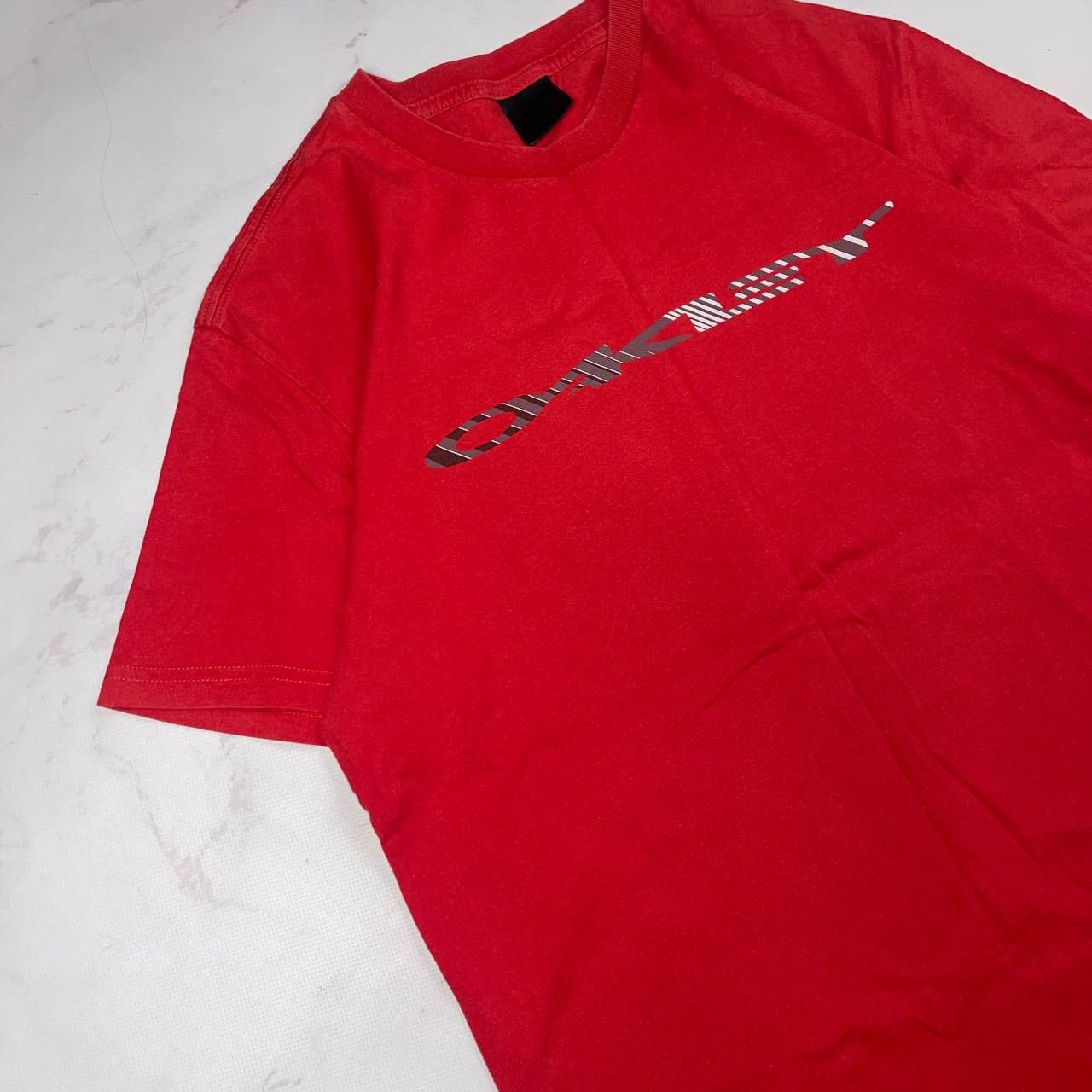 Oakley Oakley Vintage Rare Double-sided printing Tshirt Y2K Sz M Size US M / EU 48-50 / 2 - 2 Thumbnail