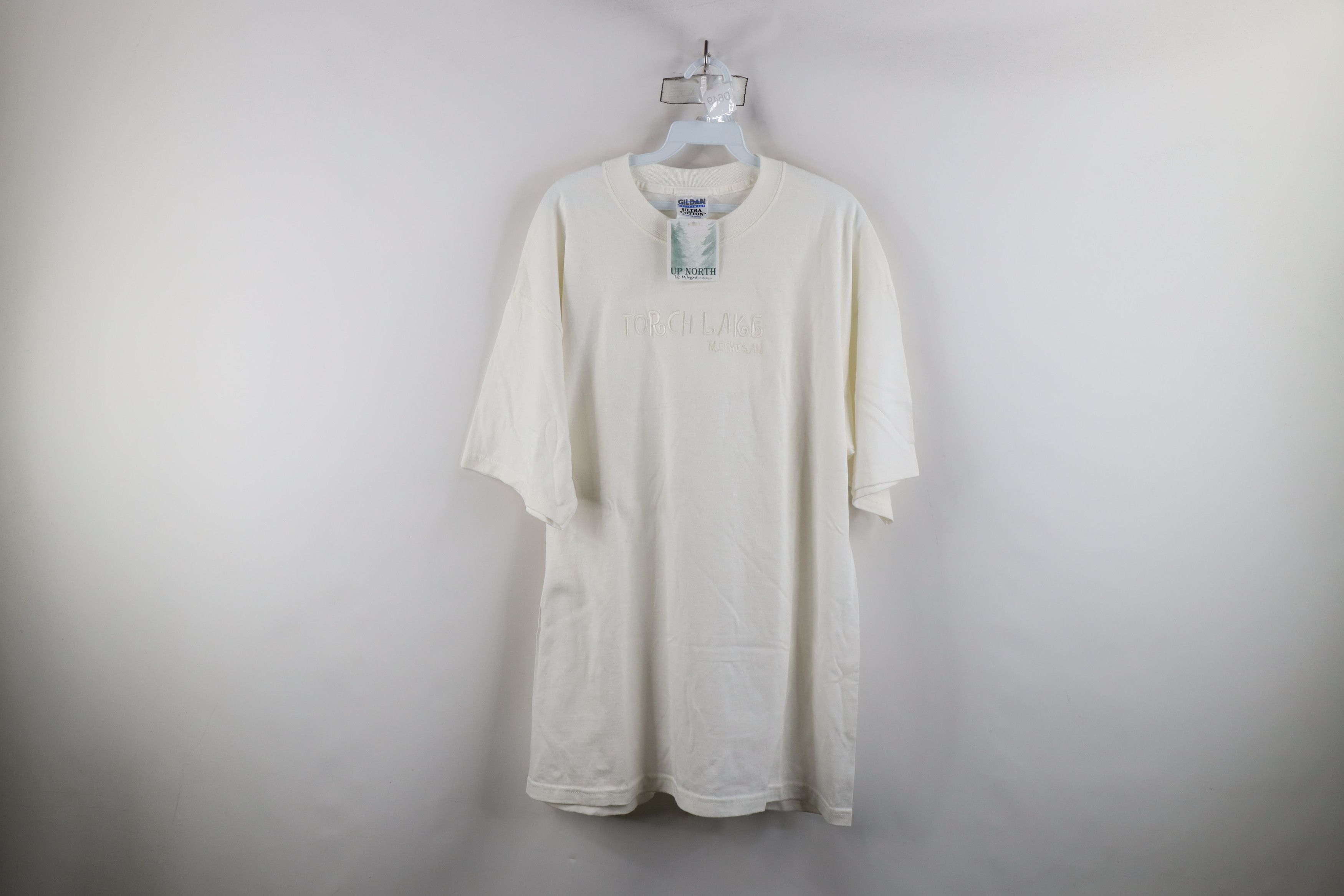Vintage Deadstock Vintage 90s Streetwear Torch Lake Michigan T-Shirt Size US XL / EU 56 / 4 - 1 Thumbnail