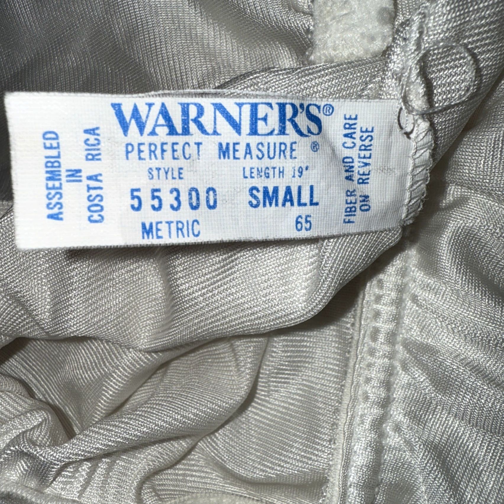 Vintage VINTAGE Warner's Half Slip Beige Nylon Lace Trim Women's Small S Eveningwear Slip (Regular) Womens Size ONE SIZE - 7 Thumbnail