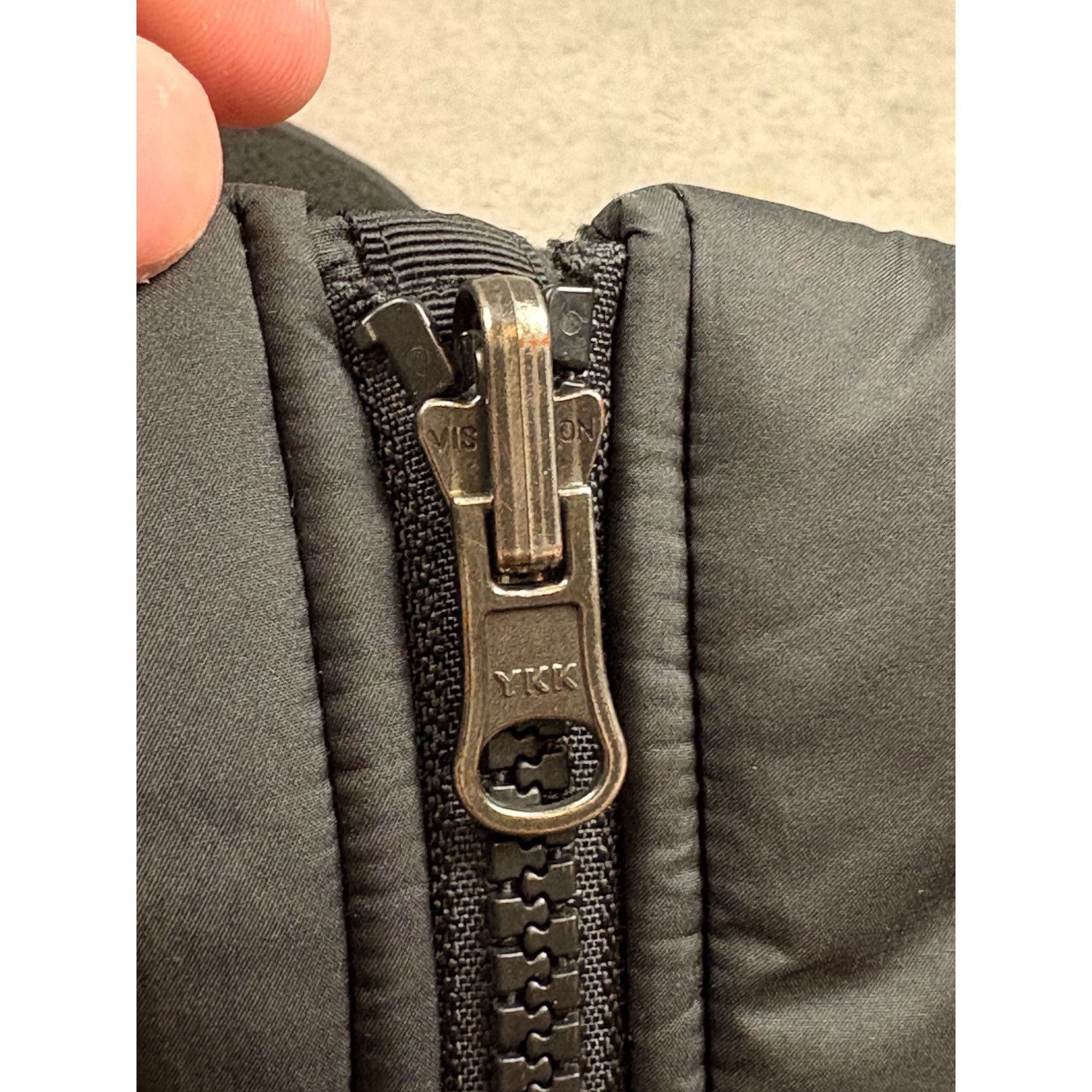 The North Face The North Face Black Puffer Jacket Medium With Full-Zip Clos Size US L / EU 52-54 / 3 - 9 Thumbnail