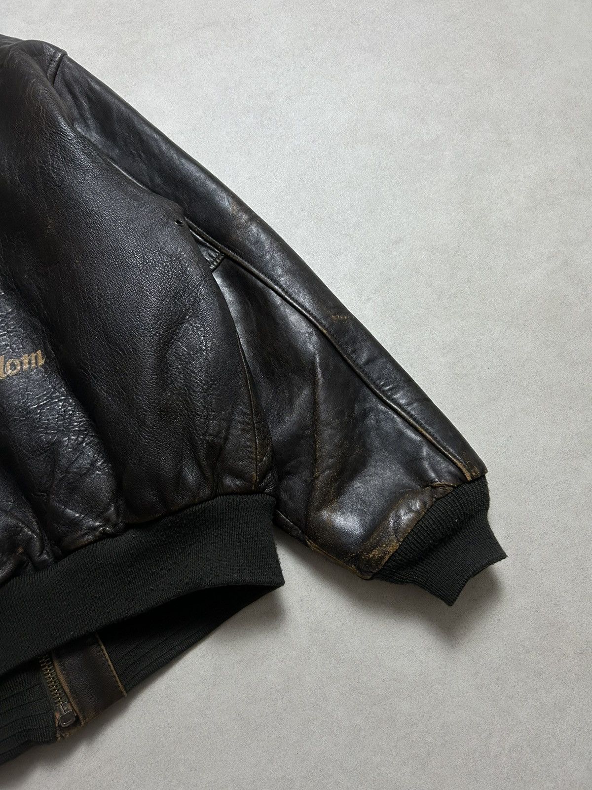 Other Rare Vintage 1991 Avirex A-2 Flight Jacket Size US L / EU 52-54 / 3 - 11 Thumbnail