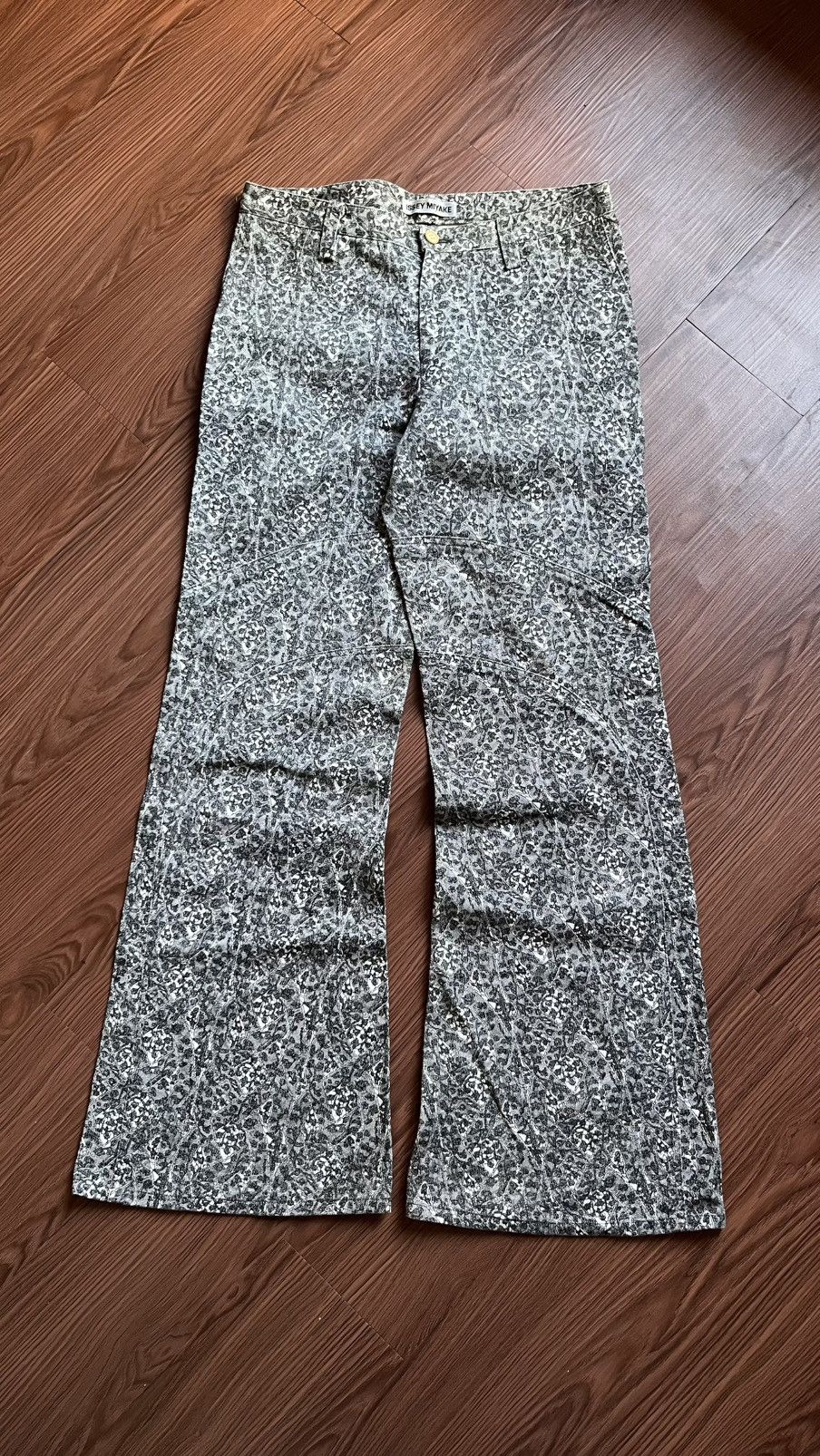Issey Miyake Issey Miyake Size US 30 / EU 46 - 2 Thumbnail