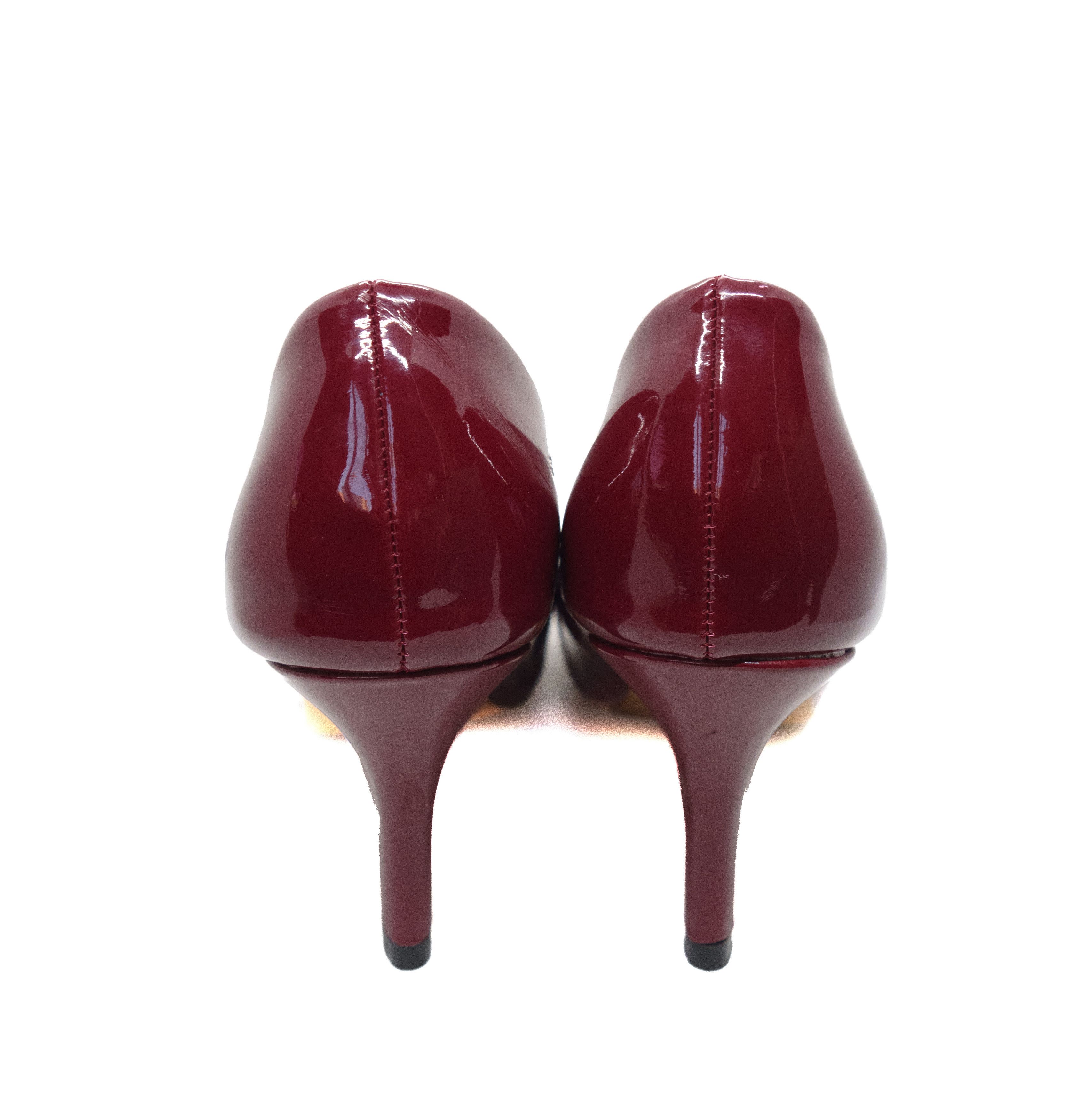 Salvatore Ferragamo 00s Carla 70 Patent Leather Vara Bow Pumps Size US 5 / IT 35 - 6 Thumbnail