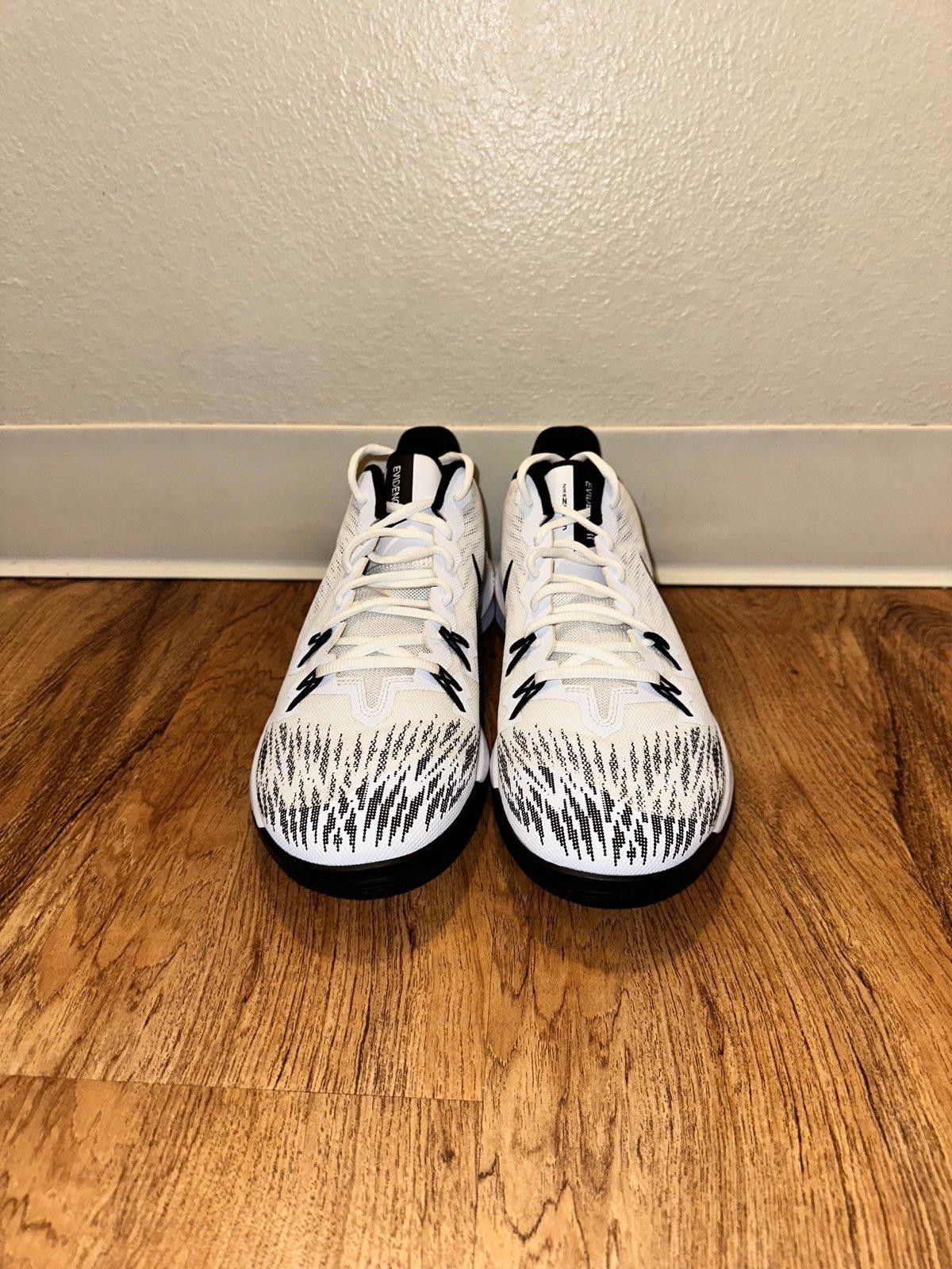 Nike Nike Zoom Evidence 2 White Sample Size US 9 / EU 42 - 4 Thumbnail