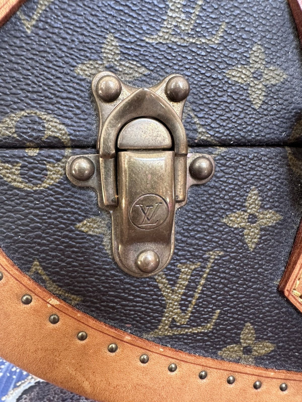 Louis Vuitton LV x Manolo Blahnik Centenaire Oval Trunk (1996) Size ONE SIZE - 18 Thumbnail