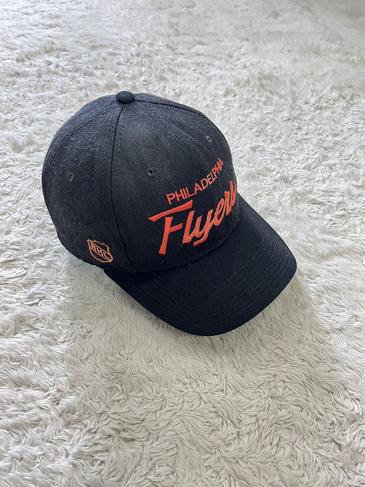NFL × Sports Specialties vintage 90's philadelhia flyers single line script nhl cap Size ONE SIZE - 4 Thumbnail
