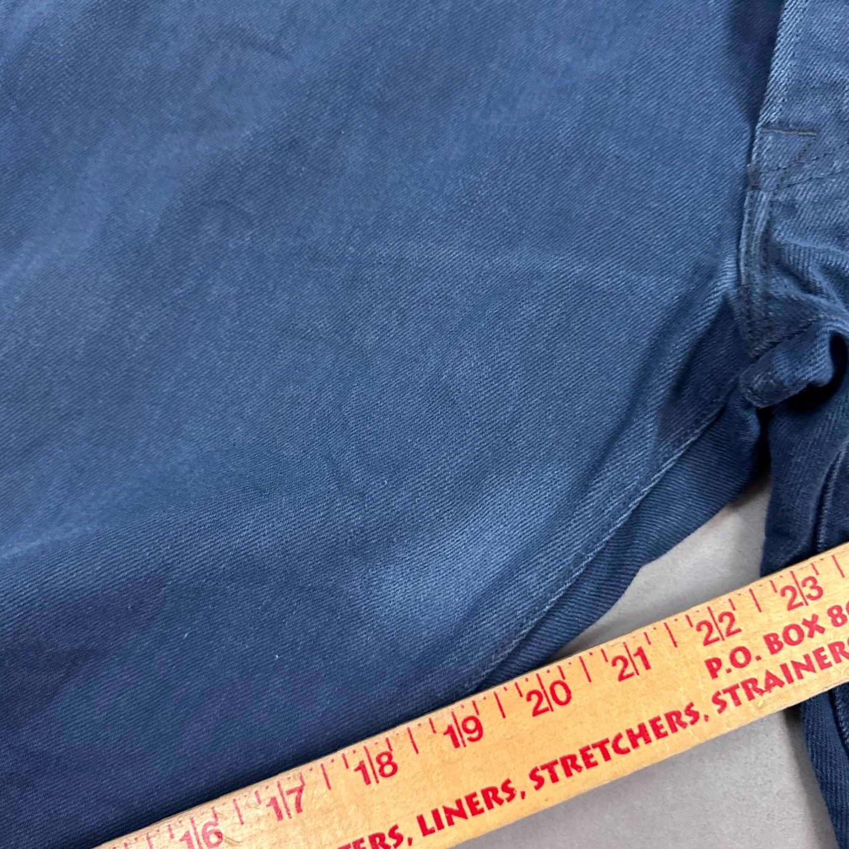 Levi's Levis 501 Jeans Mens 36x30 Blue Denim Button Fly Distressed Size US 36 / EU 52 - 7 Thumbnail