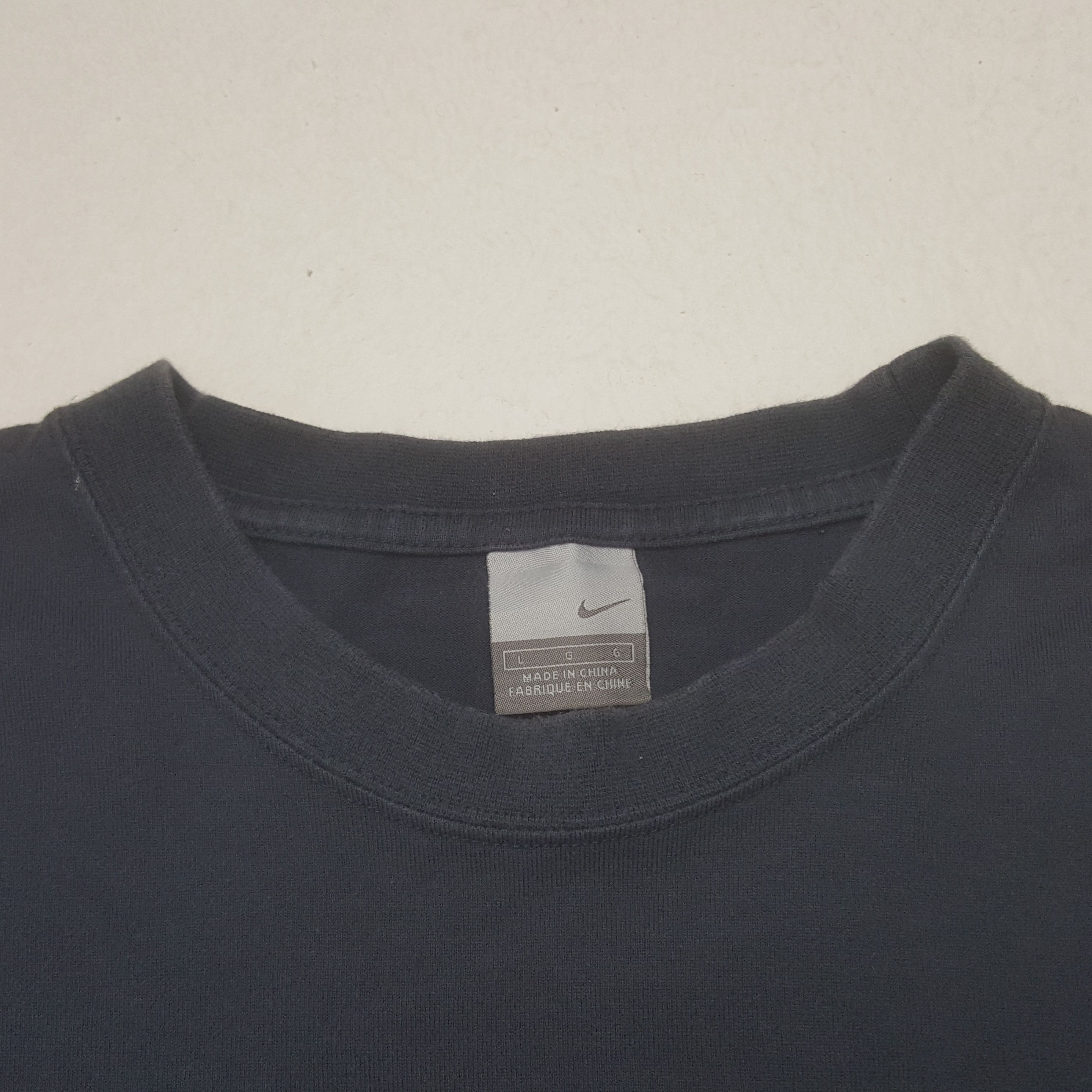 Nike × Vintage Vintage Nike Embroidery Swoosh Logo Tshirt Size US M / EU 48-50 / 2 - 4 Thumbnail