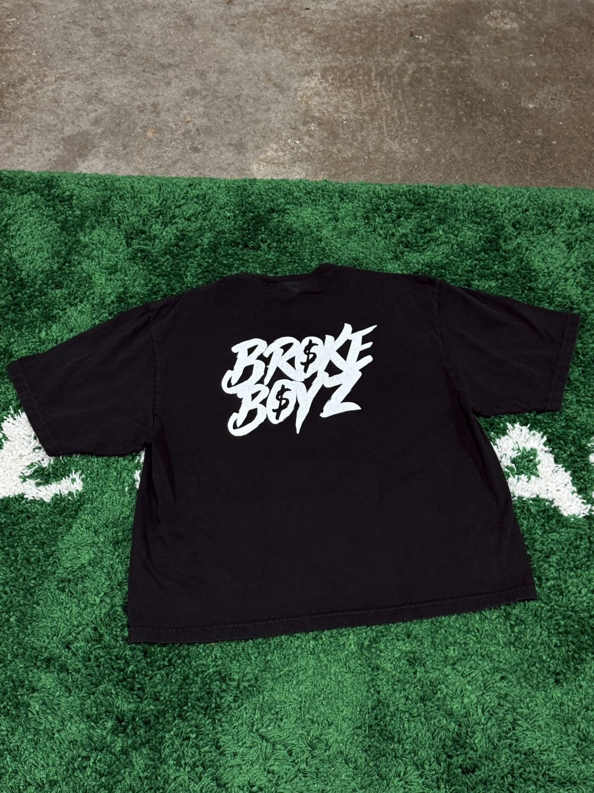 Vintage Shaka Wear Drop Sleeve Heavyweight Logo Broke Boys Tee Size US M / EU 48-50 / 2 - 4 Thumbnail