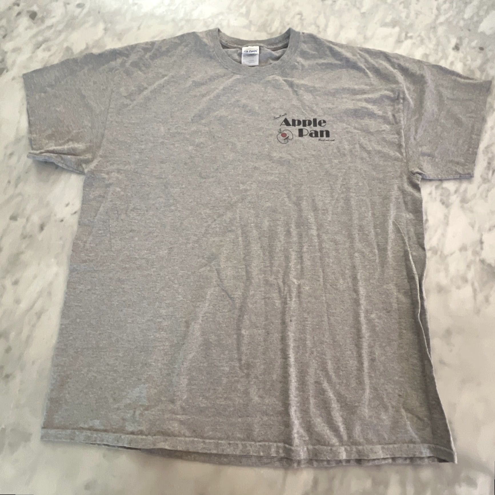 Gildan VINTAGE Sue Ann’s Apple Pan T Shirt XL Gray Cotton Blend Men Graphic Tee 1980s Restaurant Prescott Az Size US XL / EU 56 / 4 - 3 Thumbnail