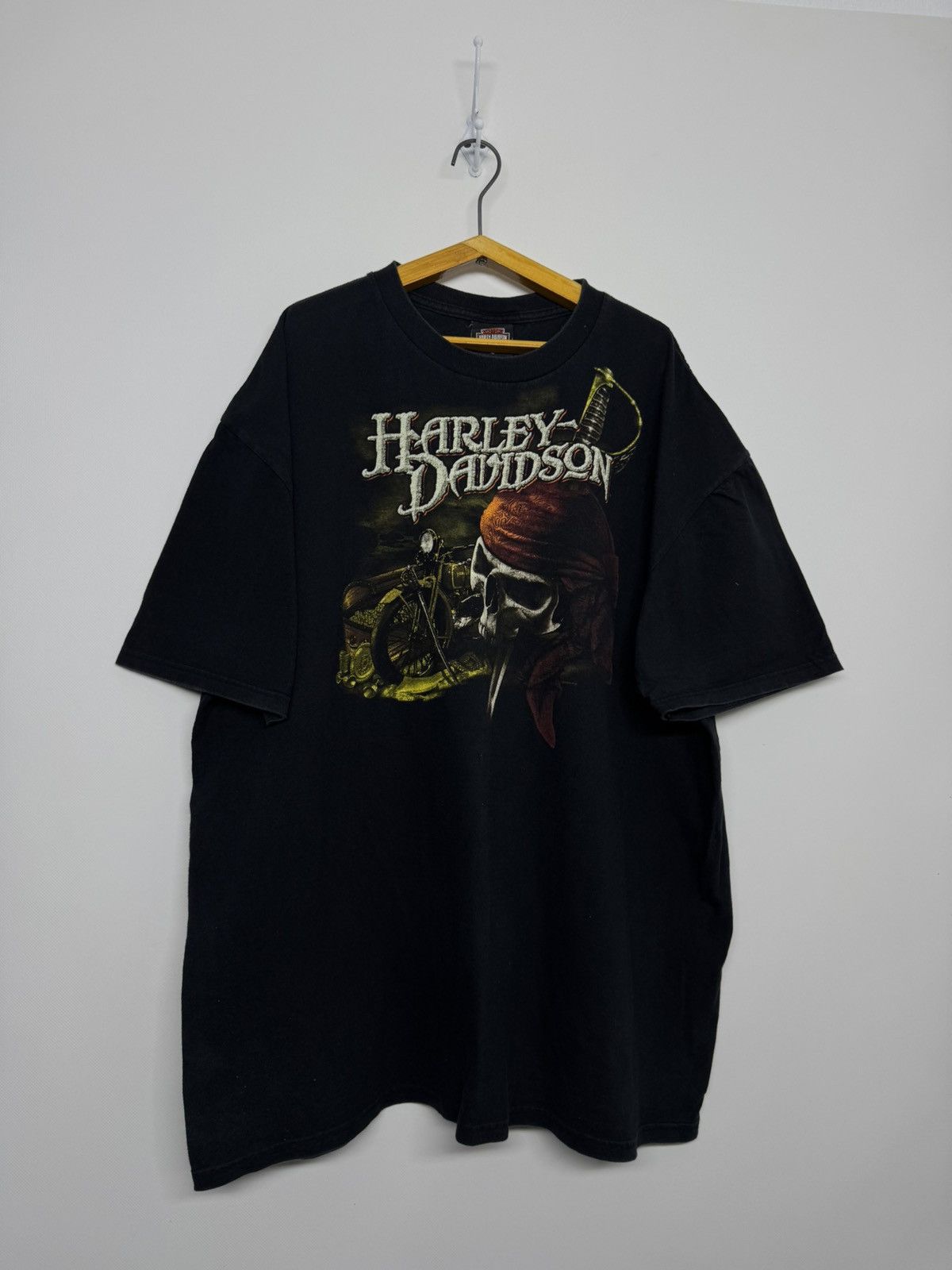 Harley Davidson Dubai Harley Davidson Motorcycles Pirate Skull ☠️ T-Shirt Size US XL / EU 56 / 4 - 6 Thumbnail