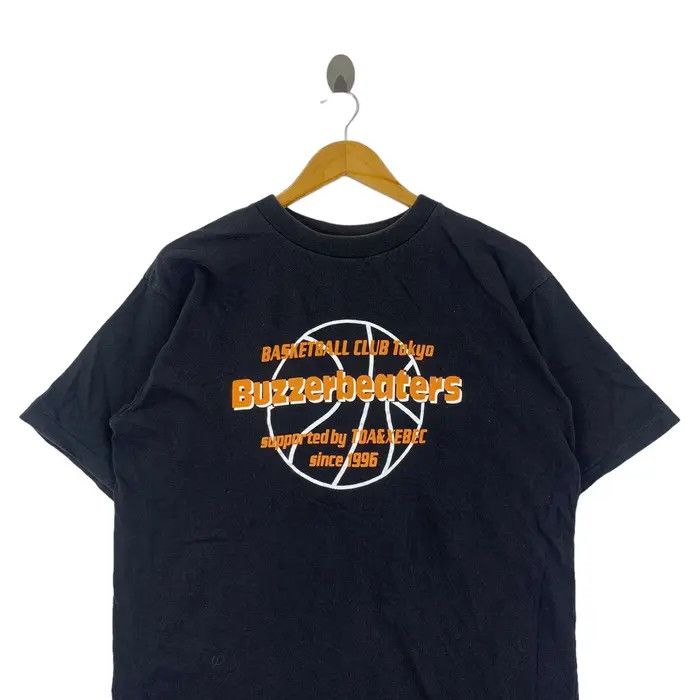 Vintage BUZZERBEATERS BASKETBALL TOKYO Club Tee Shirt Size US L / EU 52-54 / 3 - 2 Thumbnail