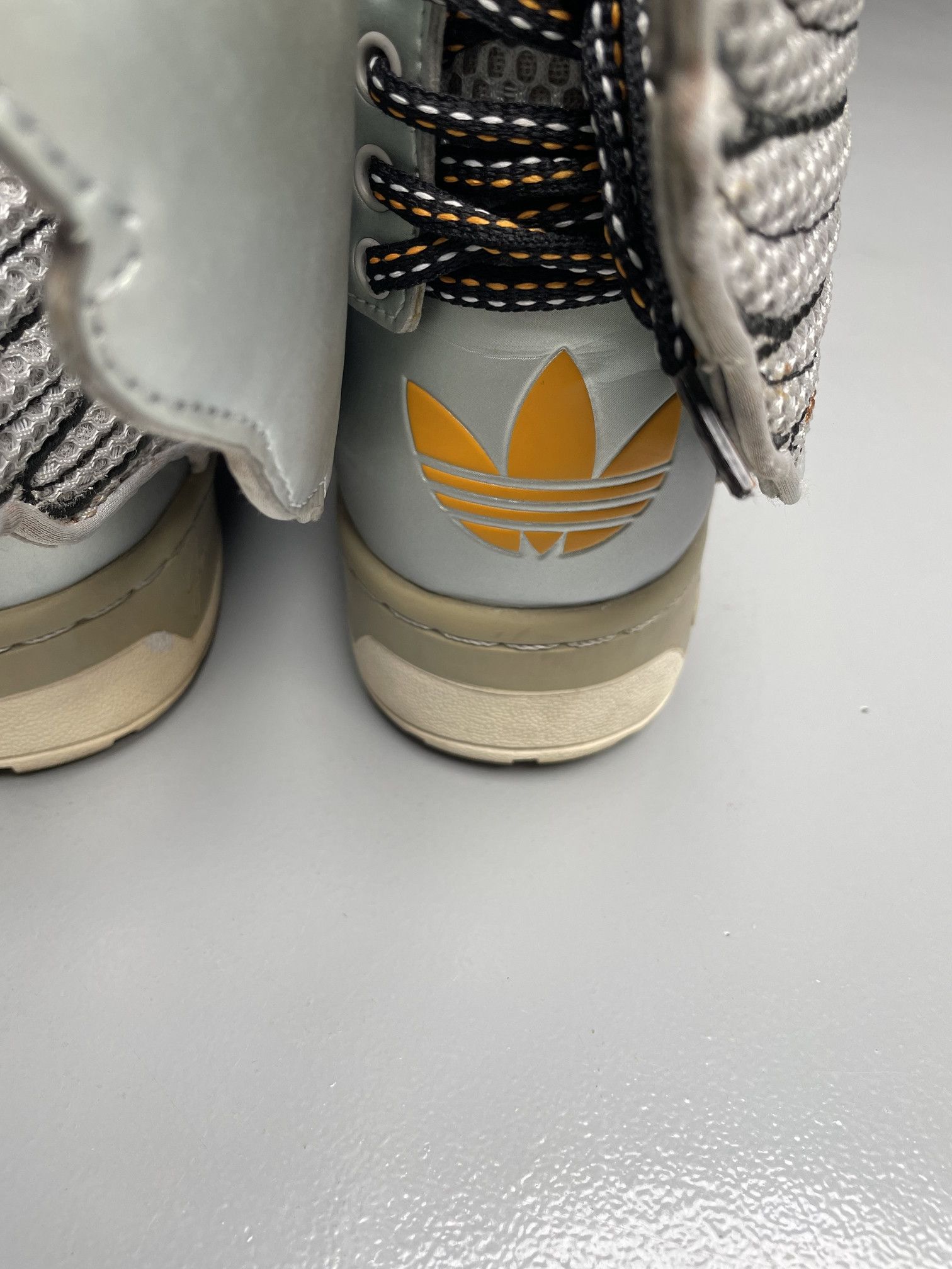Adidas × Jeremy Scott adidas X Jeremy Scott 2012 JS Wings 2.0 Mesh Metallic Silver Size US 11 / EU 44 - 8 Thumbnail