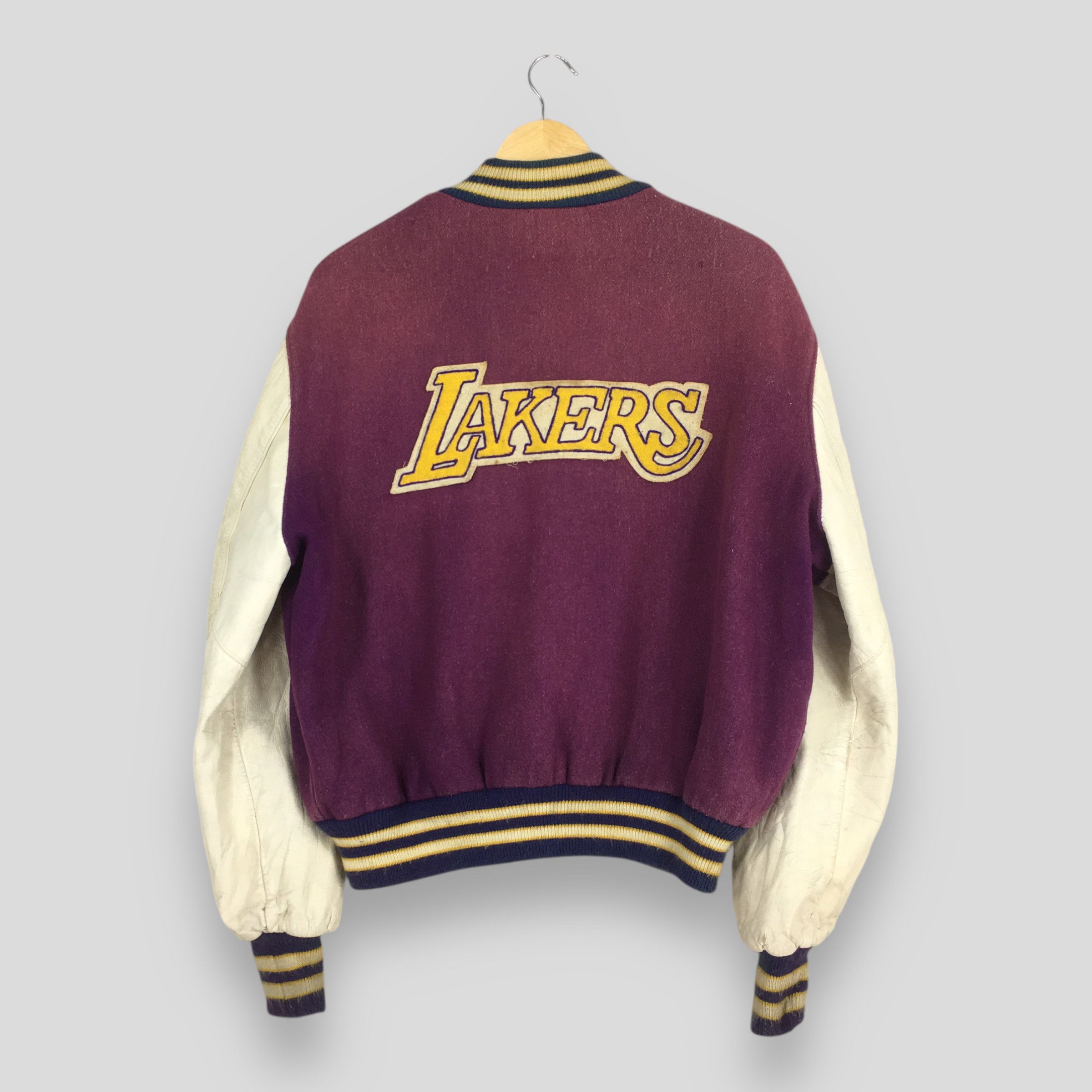 NBA Vintage 90s Los Angeles Lakers Nba Basketball Jacket L Size US L / EU 52-54 / 3 - 9 Thumbnail