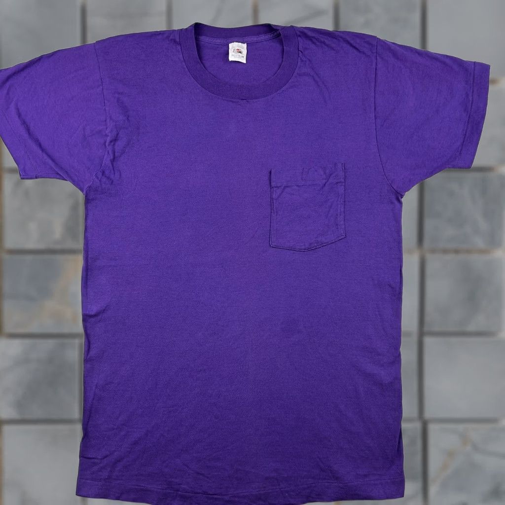Fruit Of The Loom VINTAGE purple POCKET T-Shirt M/L Men Short Sleeve Cotton 80s 90s Fruit of the Loom Shirt Mens Size US M / EU 48-50 / 2 - 1 Thumbnail