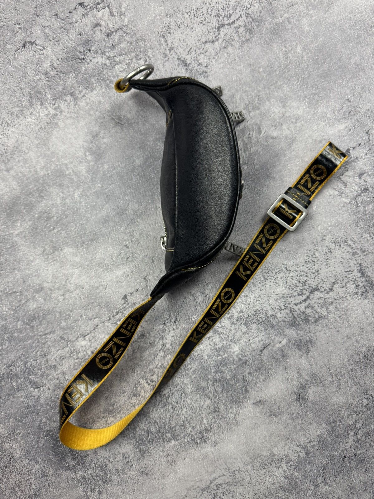 Kenzo Kenzo Leather «Biker» Waist Bag | Yellow Contrast Stitching Size ONE SIZE - 7 Thumbnail