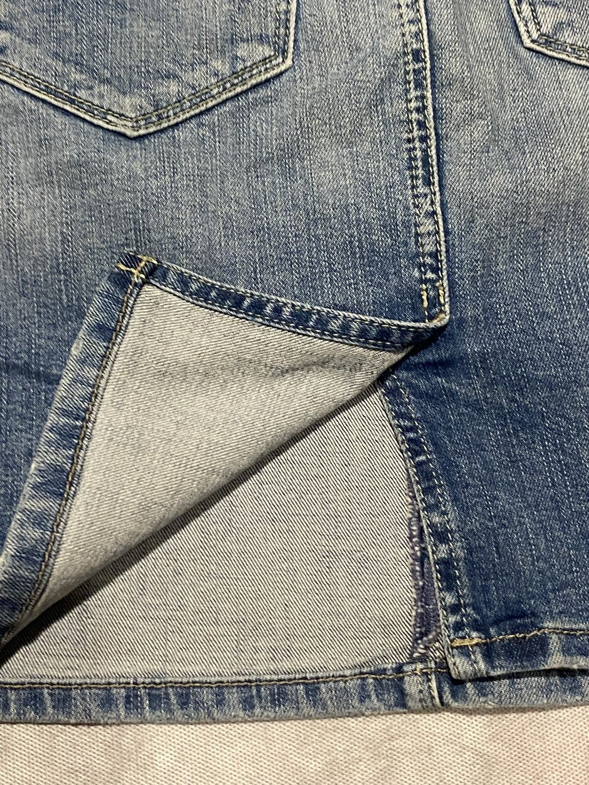 Diesel × Vintage Vintage Diesel Y2K Denim Faded Skirt Size 27 Size 27" / US 4 / IT 40 - 8 Thumbnail