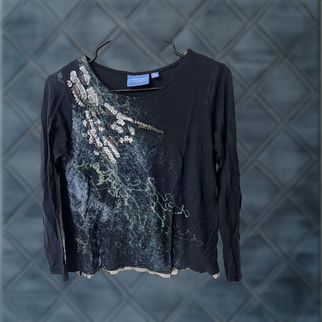 Vintage VINTAGE Simply Vera Vera Wang Blue Floral T-Shirt - Petites Long Sleeve Rayon PL Women Size L / US 10 / IT 46 - 1 Thumbnail