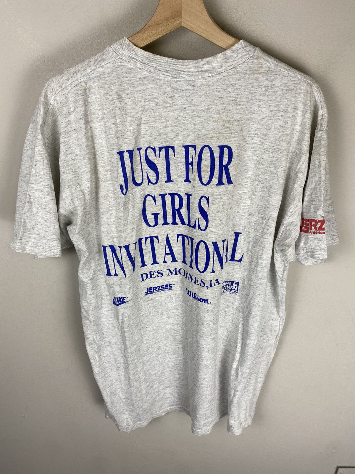 Vintage Vintage Just for Girls Soccer Tee Size US XL / EU 56 / 4 - 1 Thumbnail