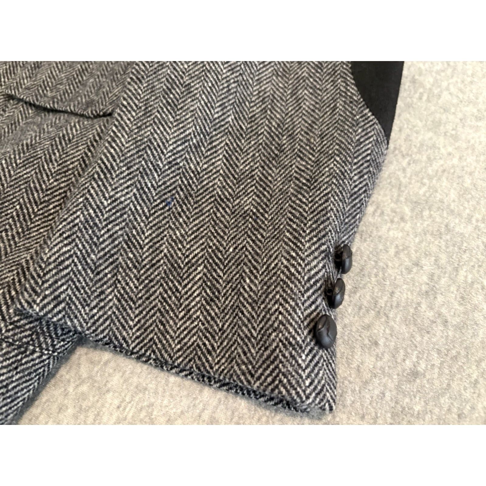 Pendleton Pendleton Wool Tweed Jacket Sport Coat Gray Black 44 Mens Western 2 Button Elbow Patch Blazer Size 44 Wool Blazer Size 44R - 5 Thumbnail
