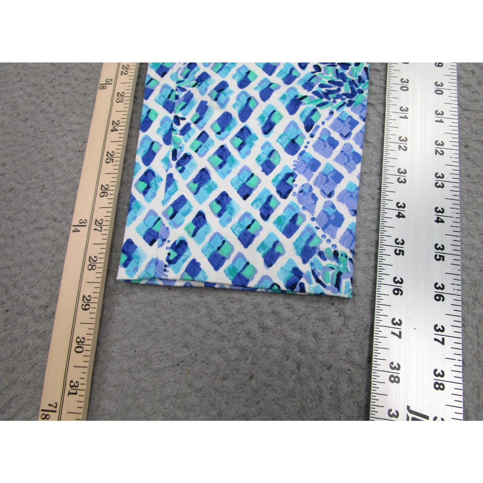 Lilly Pulitzer Lilly Pulitzer Pants Womens 4 Blue Green Print Ankle Stretch Cotton Capri Size 27" / US 4 / IT 40 - 2 Thumbnail
