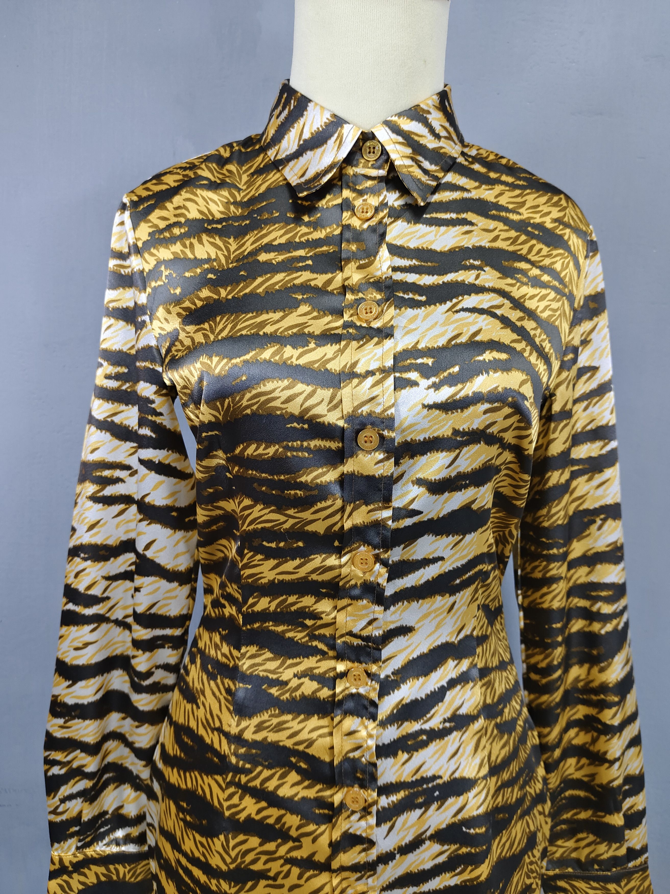Dolce & Gabbana 2000s D&G- Tiger Animal Print All Over Glam Rock Shirt Size S / US 4 / IT 40 - 2 Thumbnail