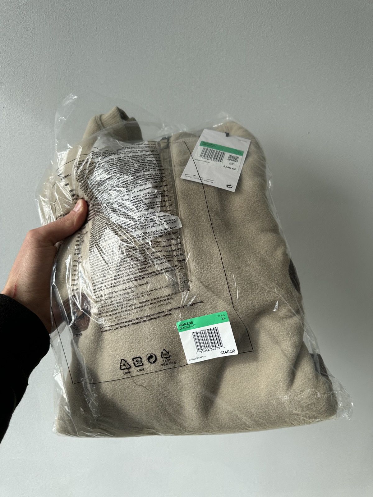 Nike × Travis Scott Nike x Travis Scott NRG Cactus Corp Pullover Cropped Top Size XL / US 12-14 / IT 48-50 - 7 Thumbnail