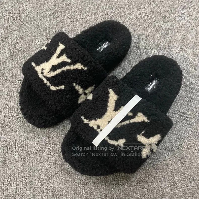 Louis Vuitton LOUIS VUITTON Flat Thong Slippers. Size US 6 / IT 36 - 1 Thumbnail
