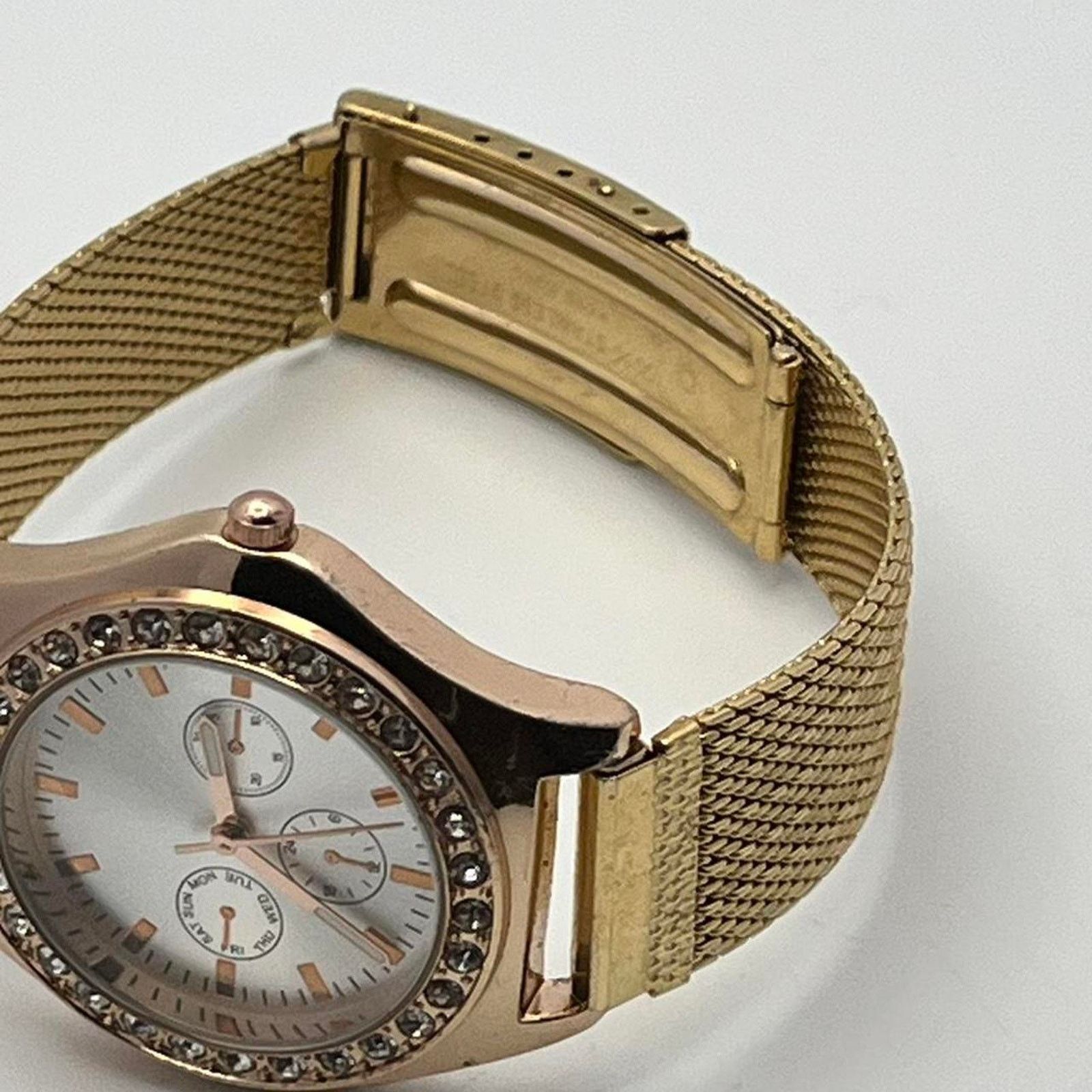 Other 90s Gold Men's Watch Size ONE SIZE - 3 Thumbnail
