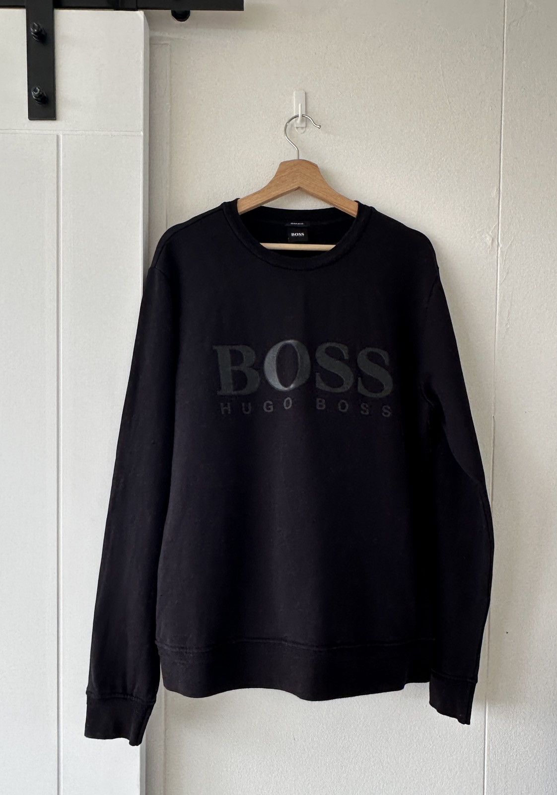 Hugo Boss Hugo Boss Crewneck Sweatshirt – Size L (Regular Fit) Size US L / EU 52-54 / 3 - 1 Thumbnail
