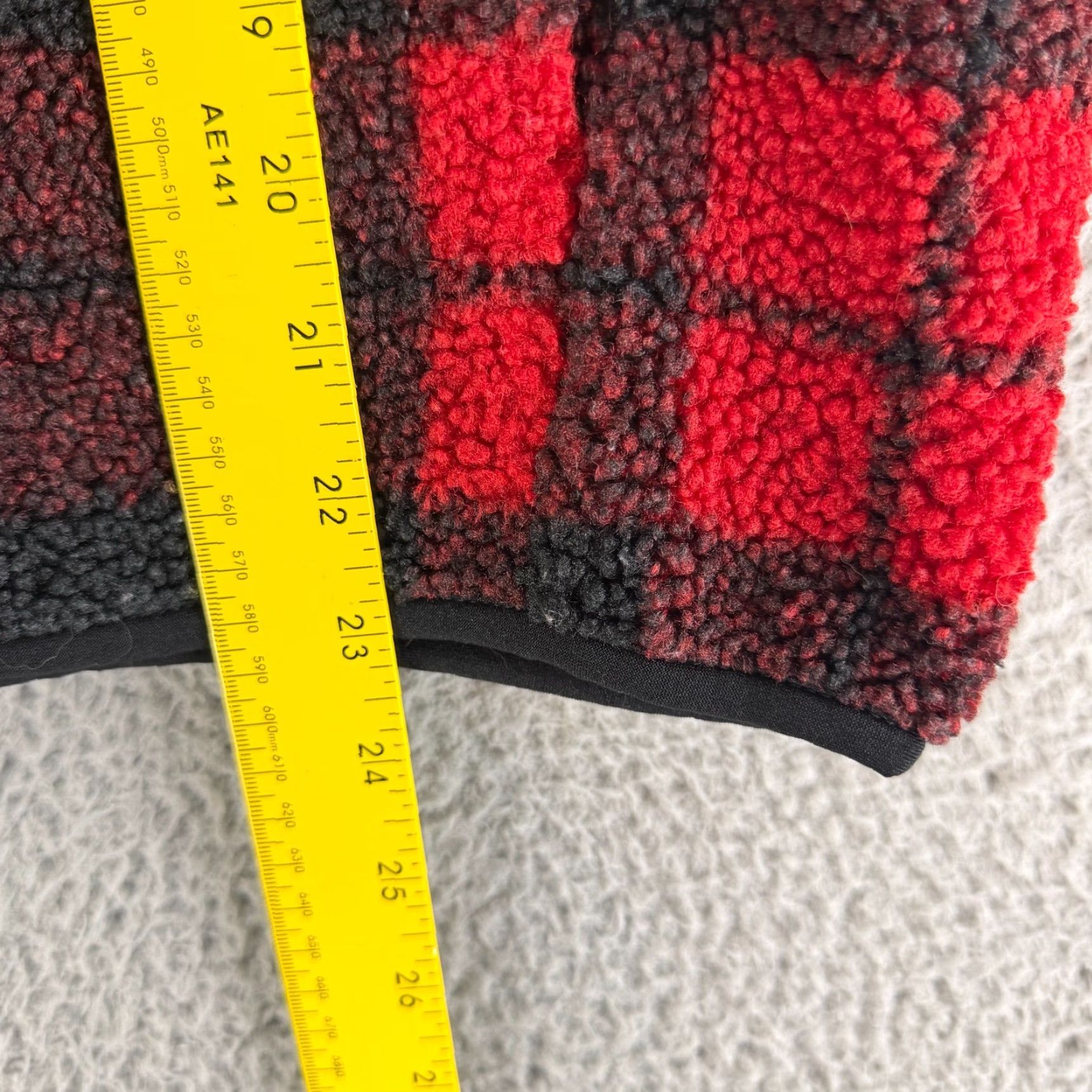 Uniqlo Uniqlo JW Anderson Fleece Jacket Womens Small Red Plaid Full Zip Hooded LS Size S / US 4 / IT 40 - 6 Thumbnail