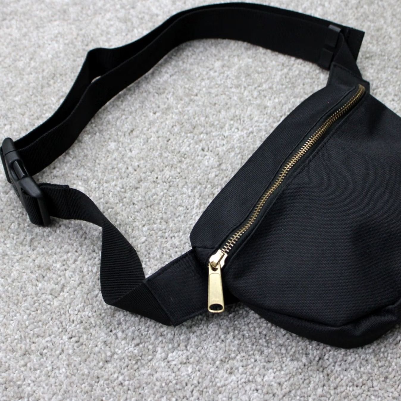 Vintage Herschel Belt Bag & Fanny Pack Black Adjustable Polyester Zip Pocket Unisex Adults One Size 80s 90s Casual Travel Multiple Pockets Size ONE SIZE - 4 Thumbnail