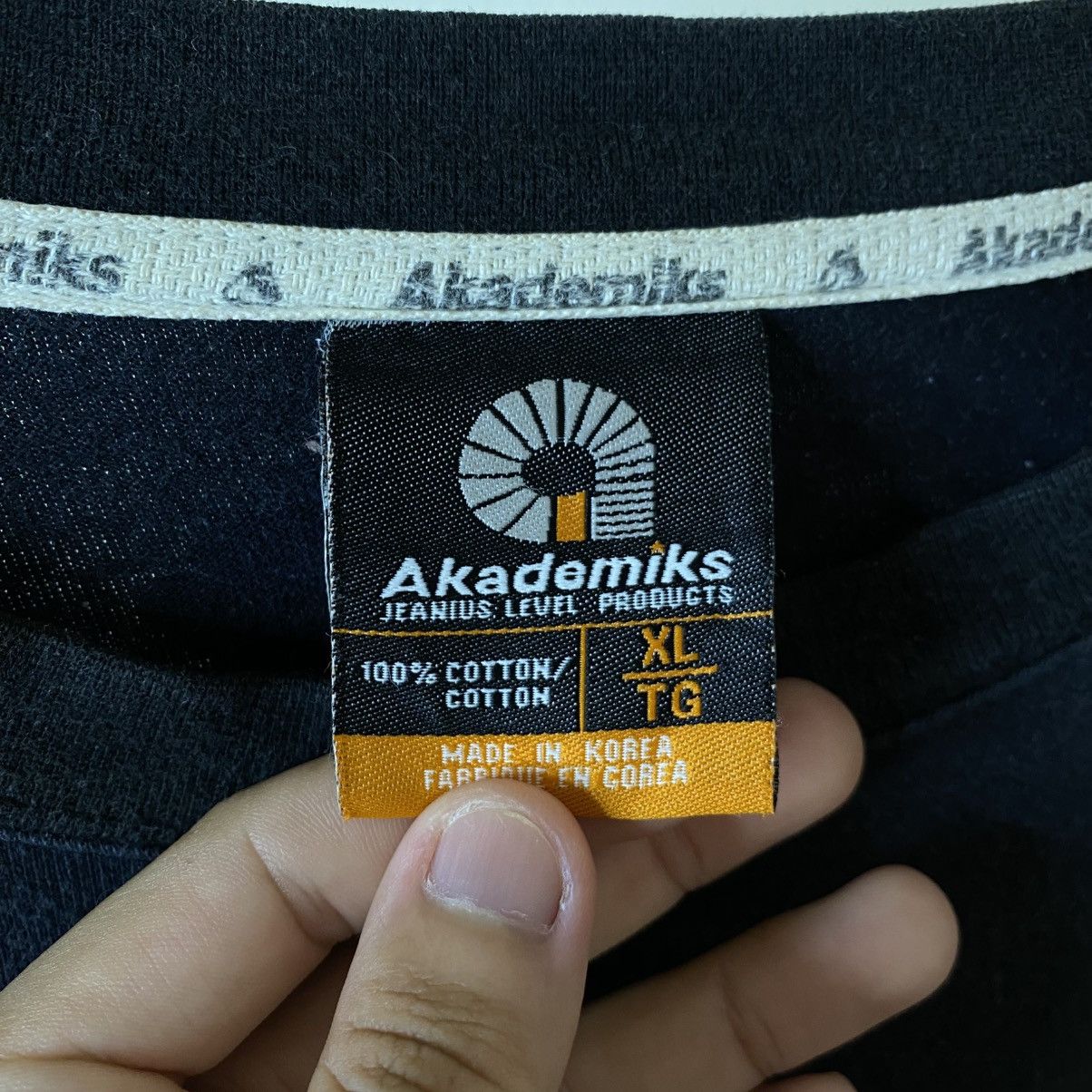 Akademiks Vintage Y2K Akademiks Peace Pistol Graphic Streetwear LS Size US XL / EU 56 / 4 - 4 Thumbnail