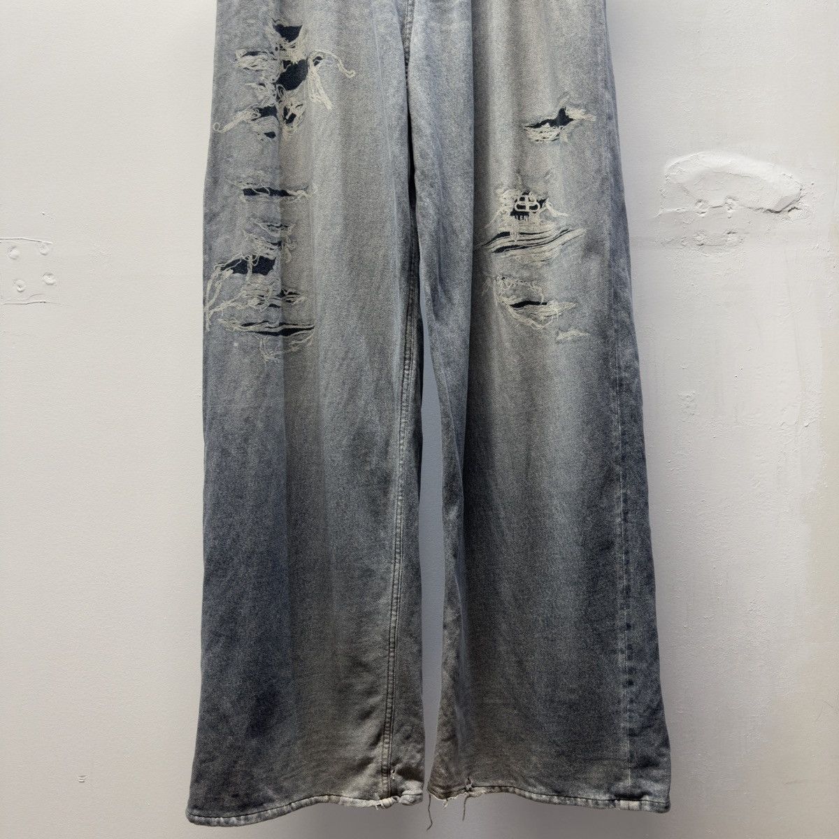 Balenciaga Balenciaga Winter 2021 Tromp L'oeil Denim Sweatpants Demna Size US 36 / EU 52 - 9 Thumbnail