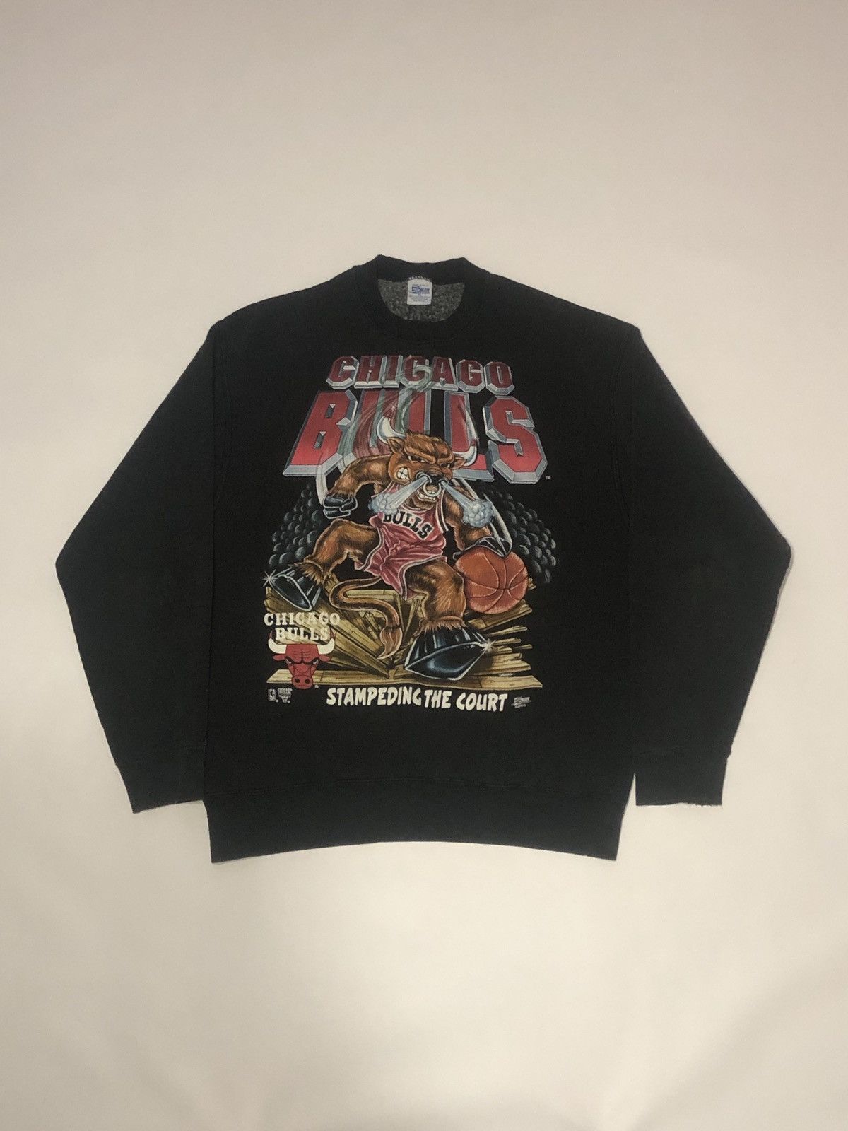 NBA × Salem Sportswear × Vintage Rare 90s NBA Chicago Bulls Sweatshirt Size US XL / EU 56 / 4 - 2 Thumbnail