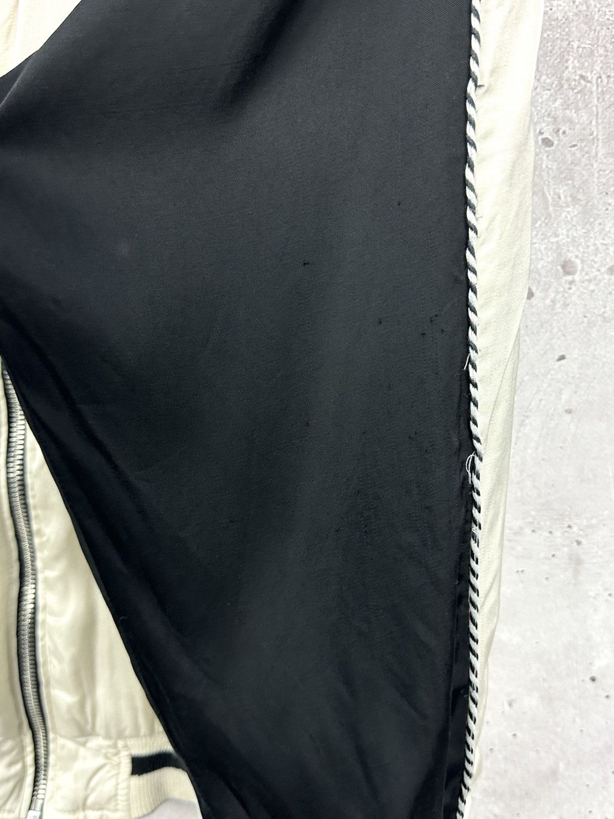 Diesel × Japanese Brand × Vintage Diesel Japanese Style Viscose Reversible Zip Women’s Bomber Size S / US 4 / IT 40 - 10 Thumbnail