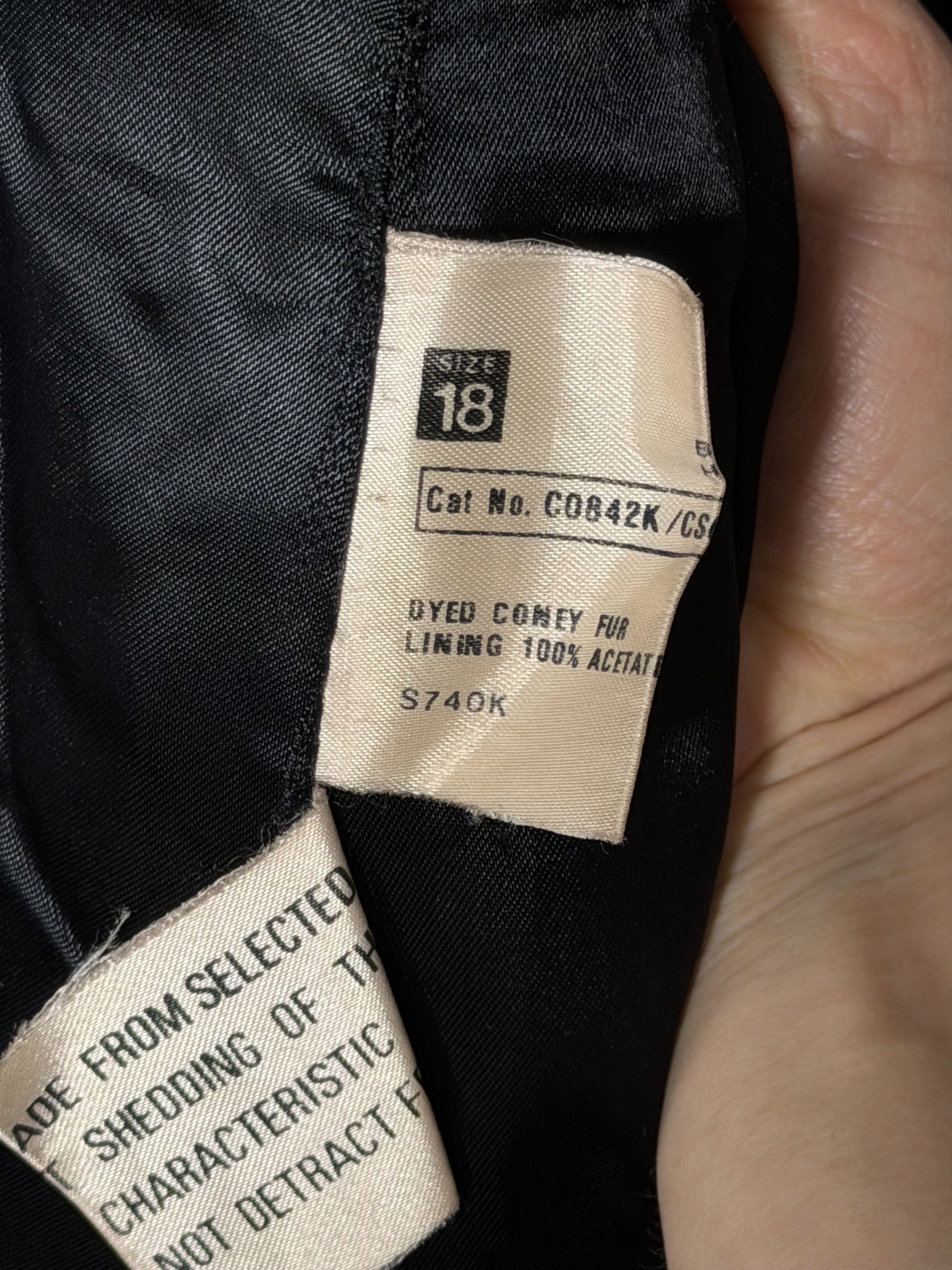 Marni Vintage Marni Black Coney Fur Coat With Satin Lining Size XXL / US 16-18 / IT 52-54 - 9 Thumbnail