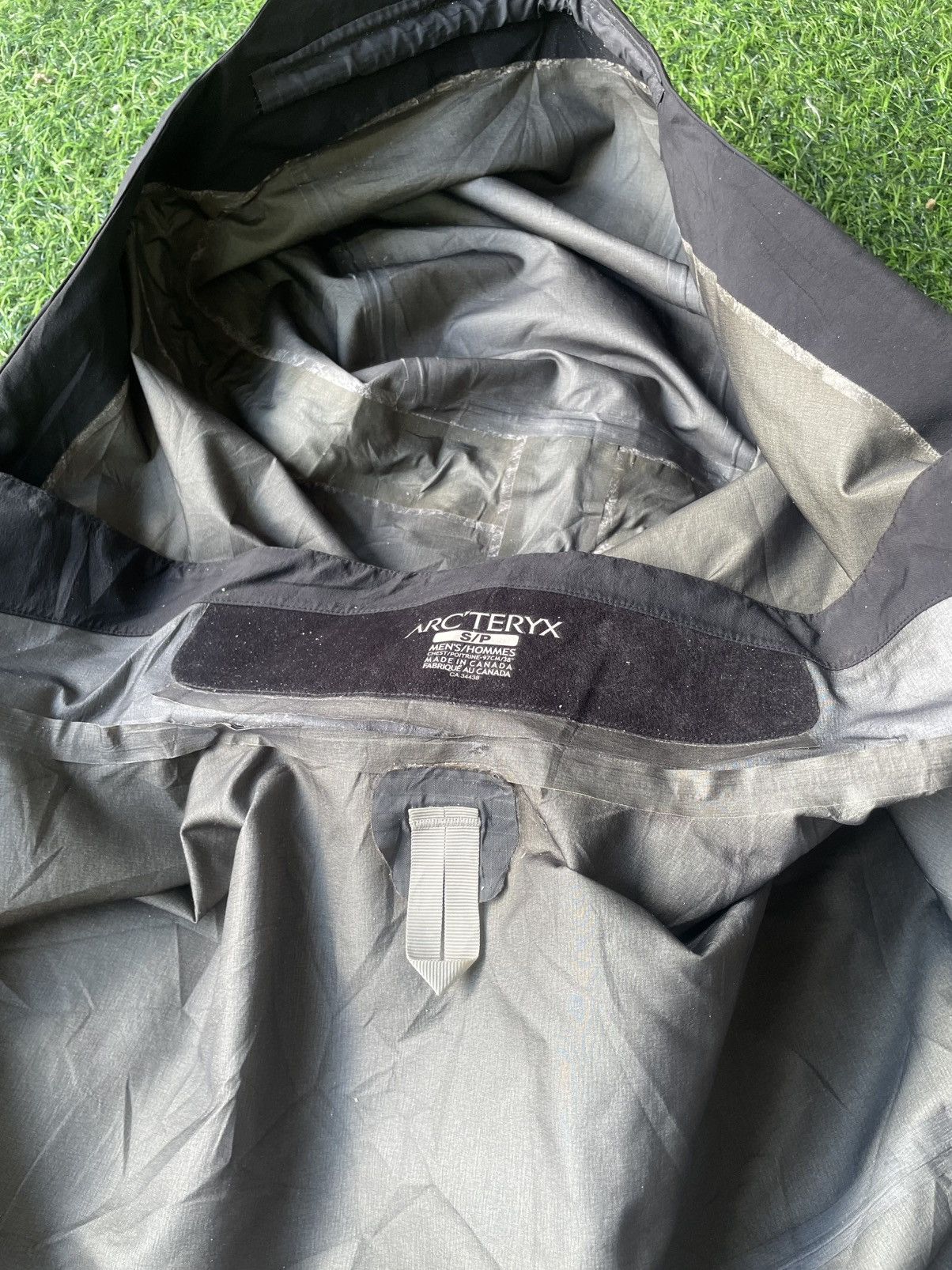 Arc'teryx Arc’teryx GORE-TEX Hooded Windbreaker – Made in Canada DE Size US S / EU 44-46 / 1 - 11 Thumbnail