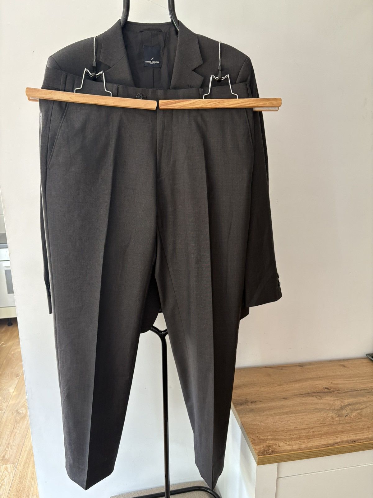 Daniel Hechter × Designer Daniel Hechter Paris Men’s Suit – 80% Wool / 20% Silk – Size 52L - 9 Thumbnail
