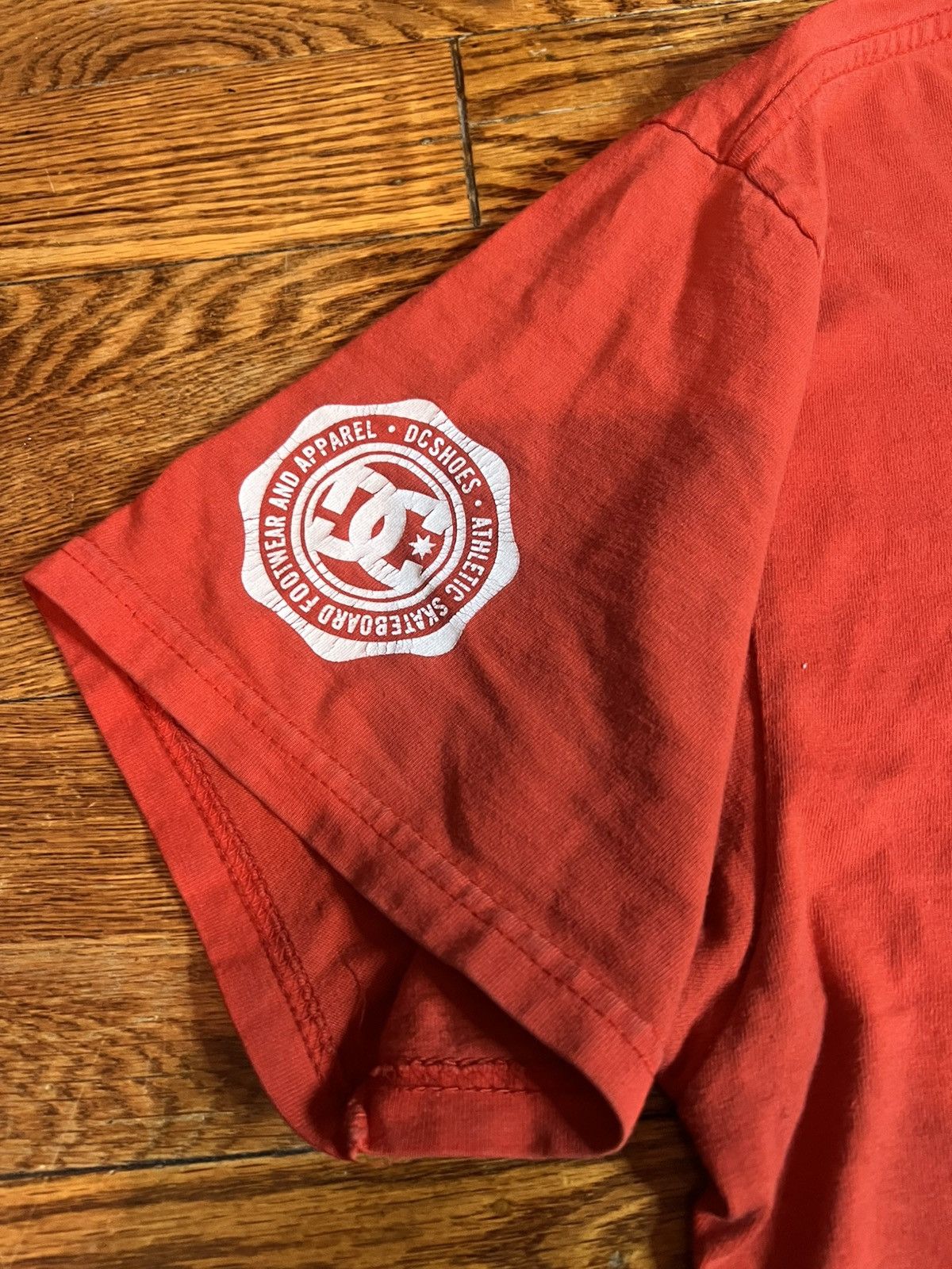DC DC Shoes logo T shirt Size US L / EU 52-54 / 3 - 3 Thumbnail