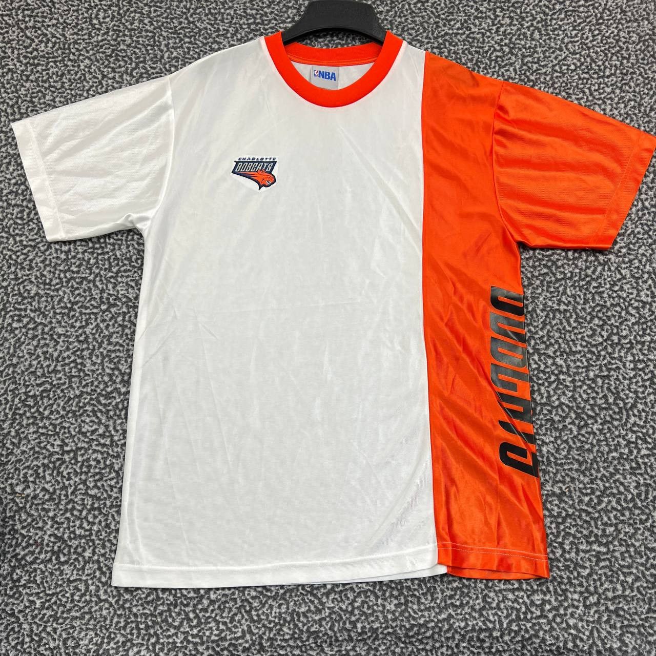 NBA Charlotte Bobcats Shirt Men Medium White NBA Crew Neck M Size US M / EU 48-50 / 2 - 1 Thumbnail