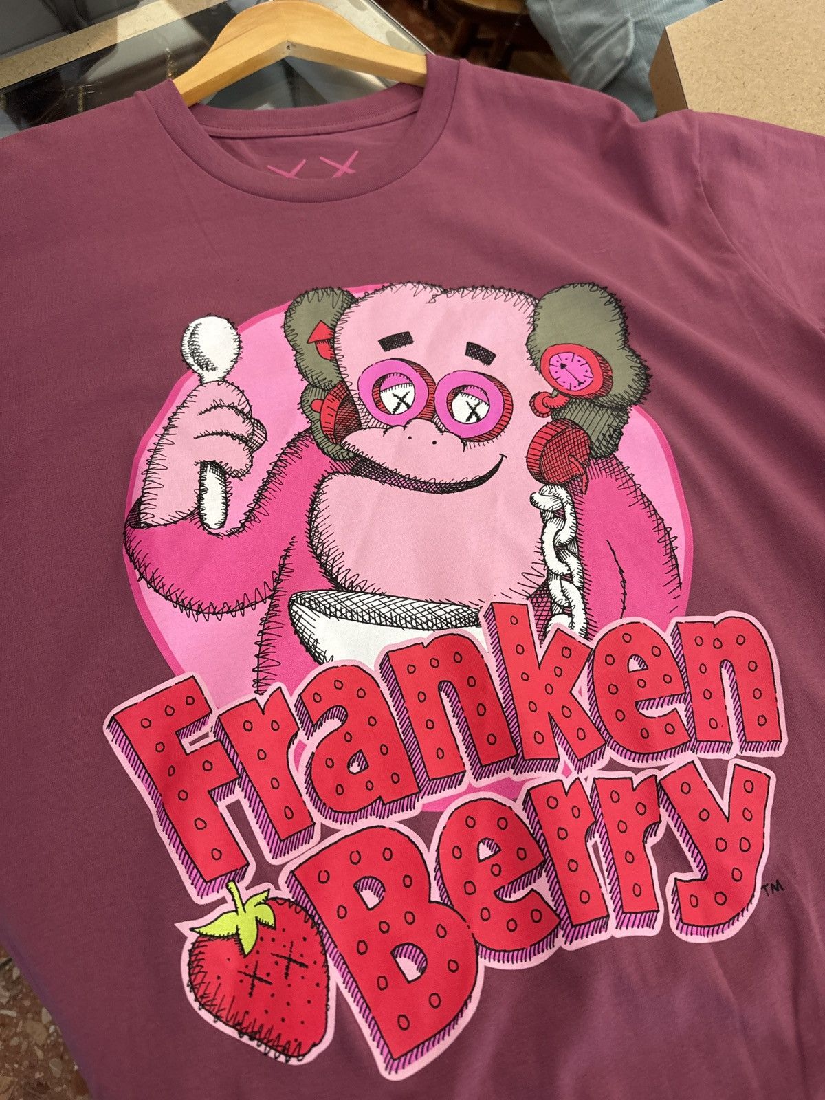 Kaws Kaws x Franken Berry Tee Size US XL / EU 56 / 4 - 1 Thumbnail