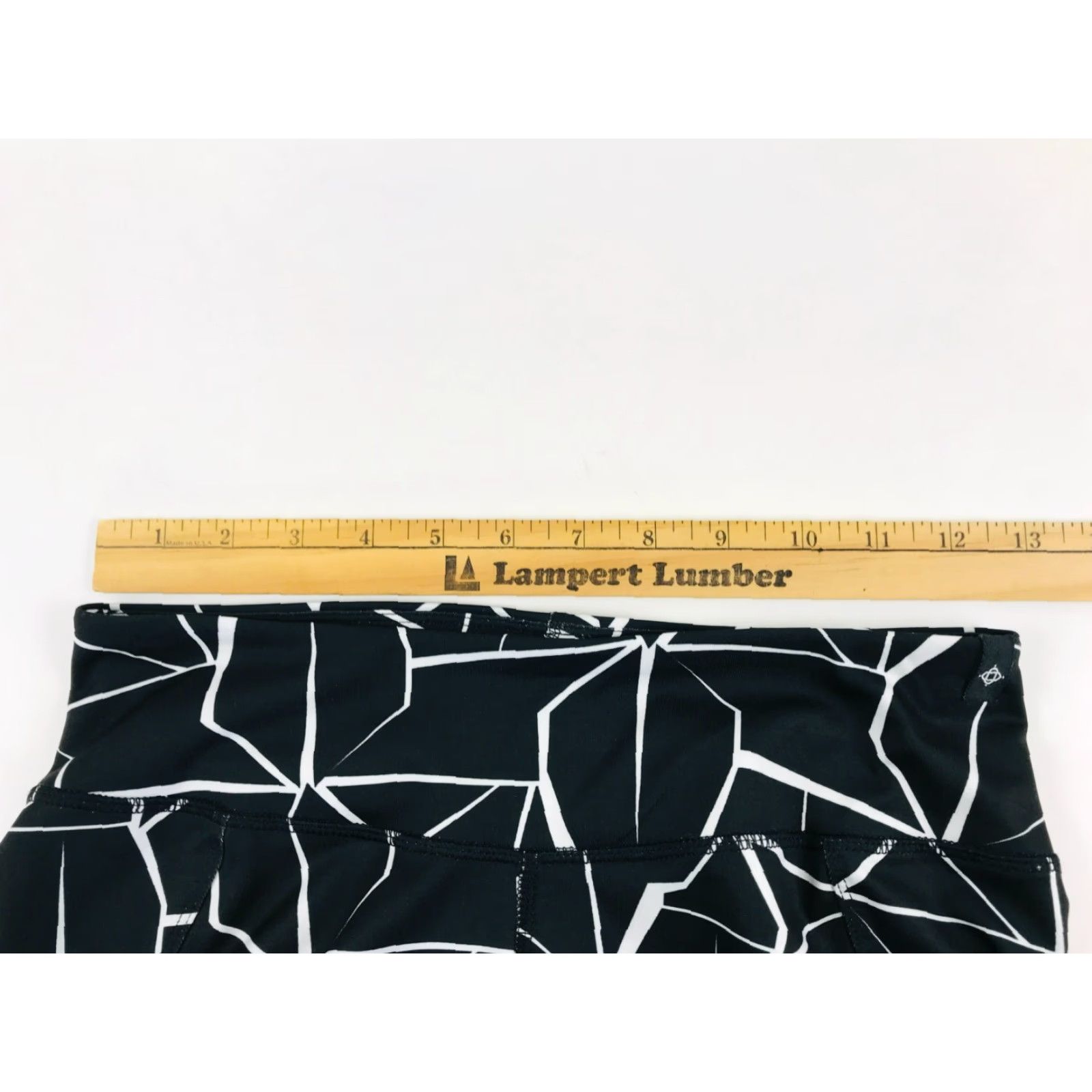Vintage Satva Yoga Pants Women's Size S Black Athletic Wear Stretch Geometric pattern Size 28" / US 6 / IT 42 - 3 Thumbnail